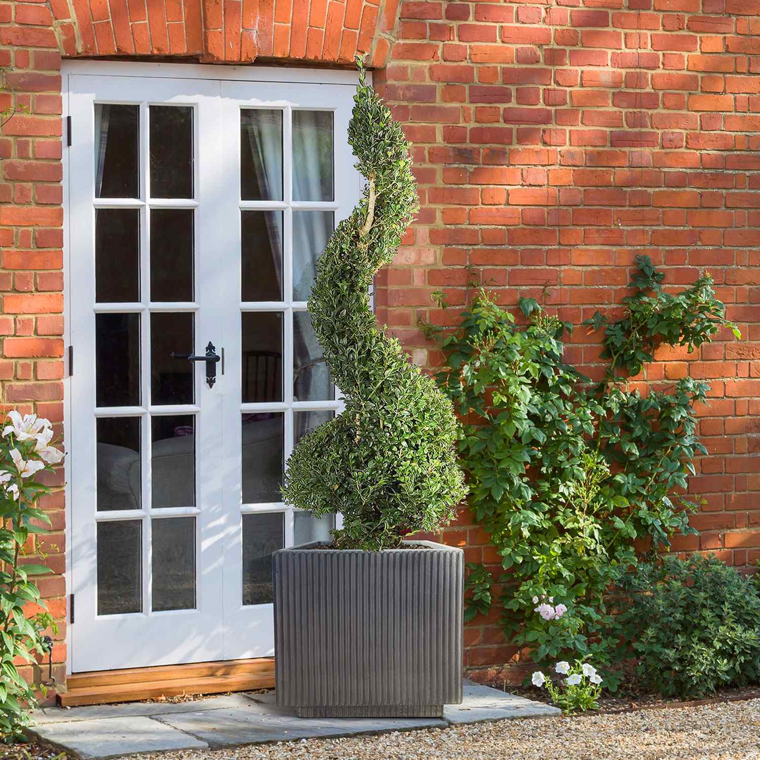 IDEALIST Lite Vertical Ribbed Square Effect Outdoor Planter