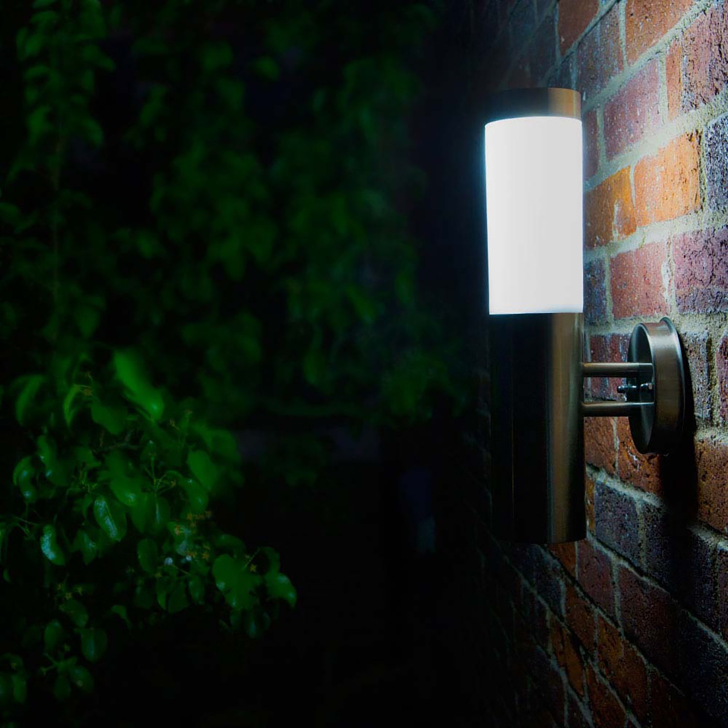 Canterbury XT Premium Solar Wall Lights Outdoor