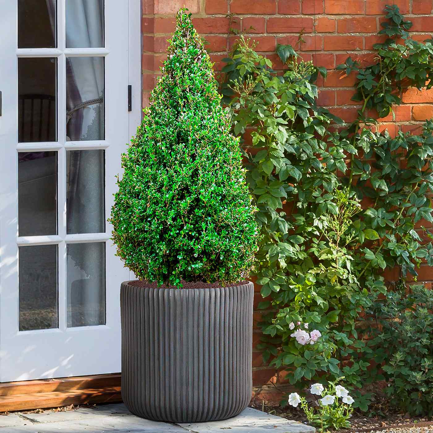 IDEALIST Lite Ribbed Round Outdoor Planter