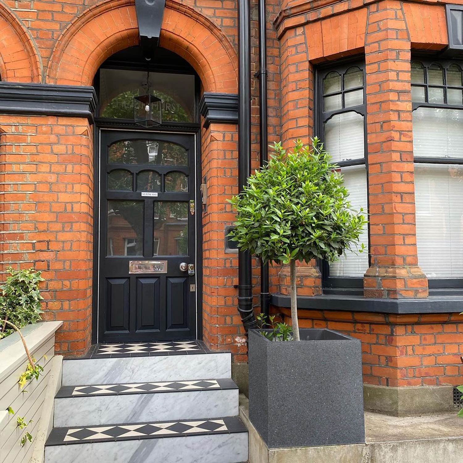 IDEALIST Lite Textured Concrete Effect Square Outdoor Planter