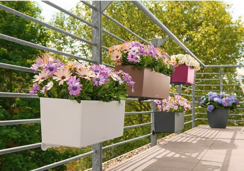 LECHUZA BALCONERA Color Trough Poly Resin Self-watering Planter Set