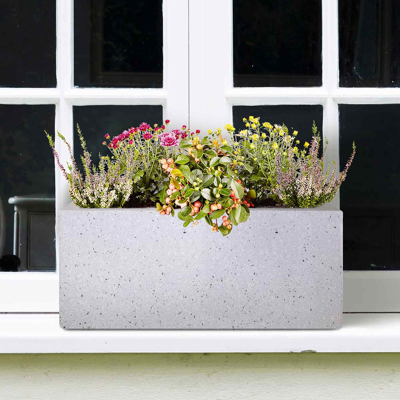IDEALIST Lite Window Box Light Concrete Planter