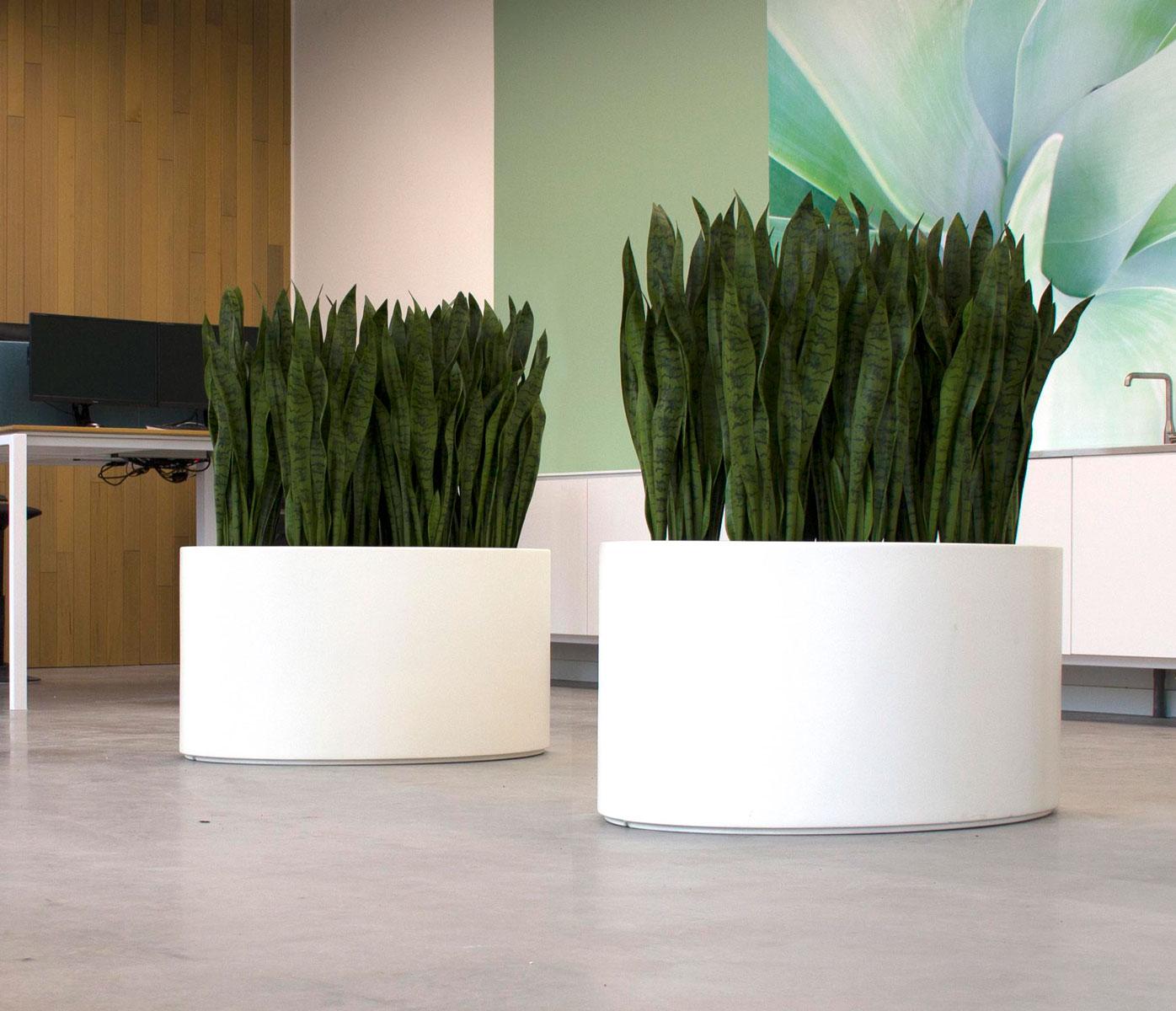 RING Round Outdoor Fiberglass Planter