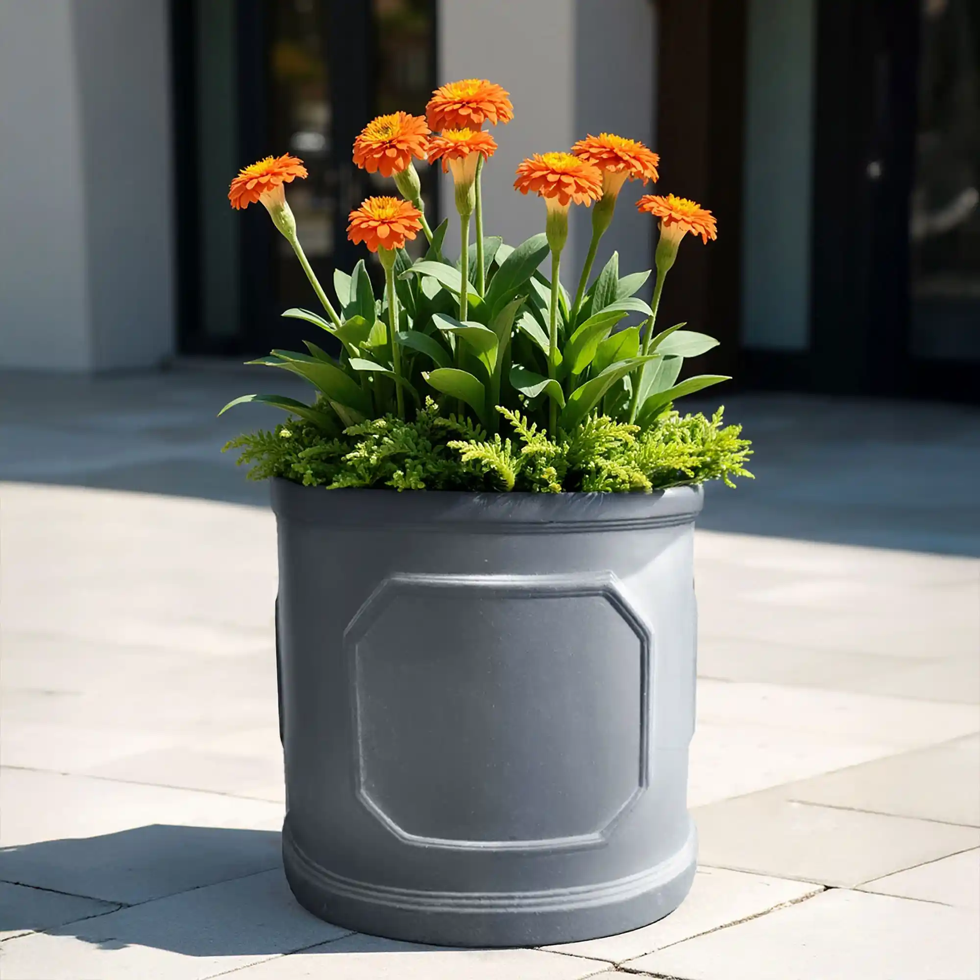 IDEALIST Chelsea Light Concrete Cylinder Garden Planter