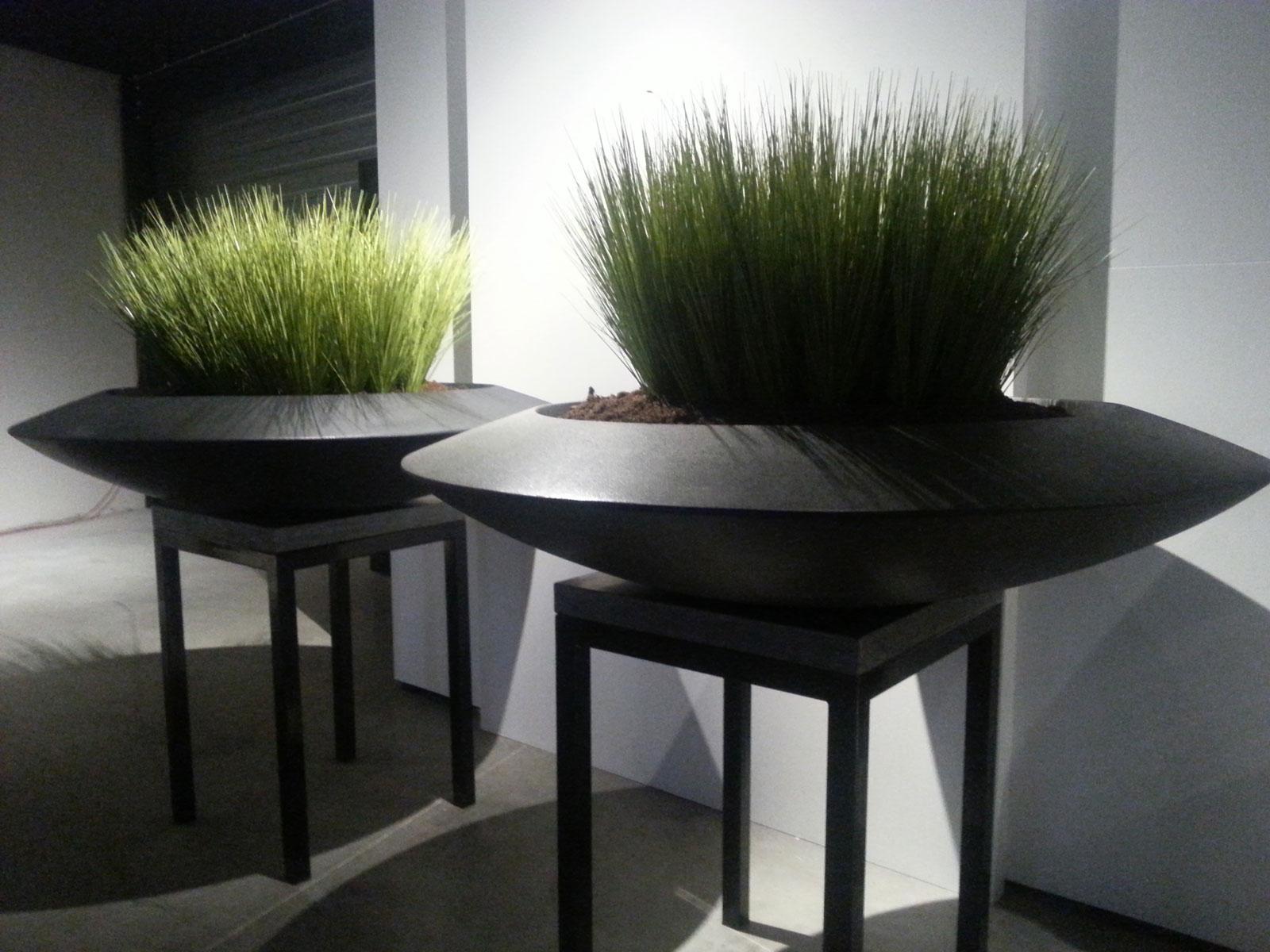 UFO Bowl Outdoor Fiberglass Planter