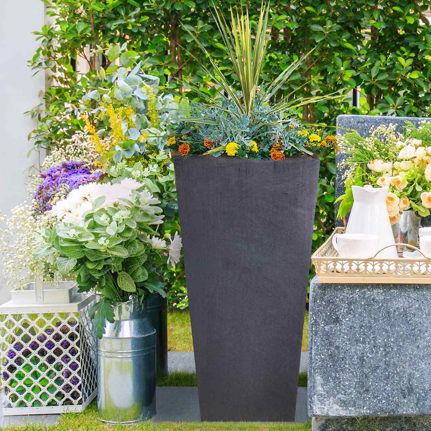 IDEALIST Lite Tall Tapered Contemporary Light Concrete Planter
