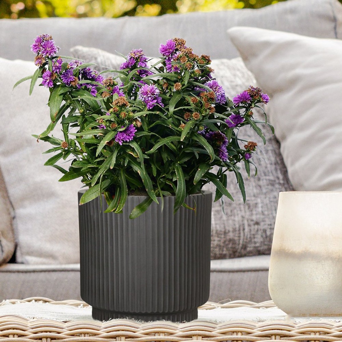 IDEALIST Lite Vertical Ribbed Cylinder Outdoor Planter