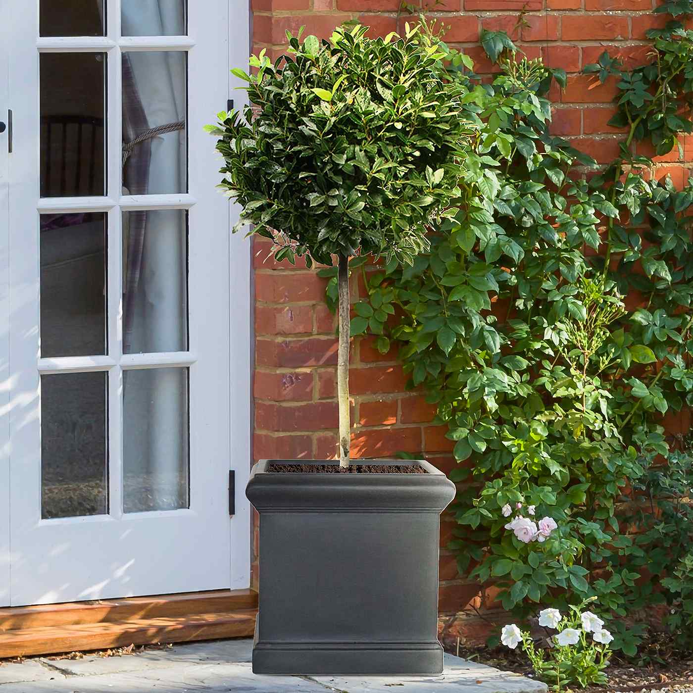 IDEALIST Lite Victorian Box Square Light Stone Outdoor Planter