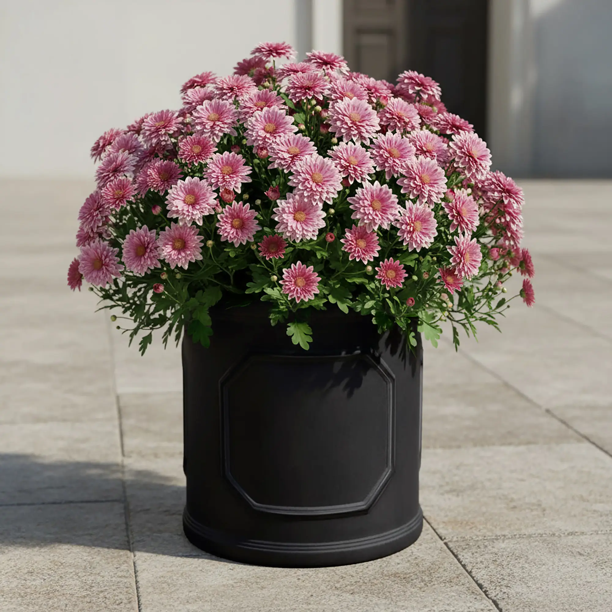 IDEALIST Chelsea Light Concrete Cylinder Garden Planter