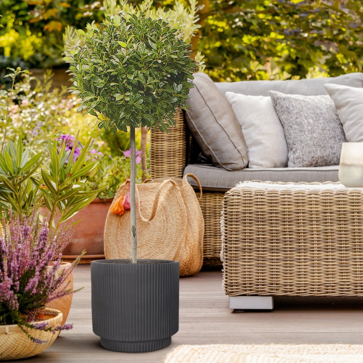 IDEALIST Lite Vertical Ribbed Cylinder Outdoor Planter