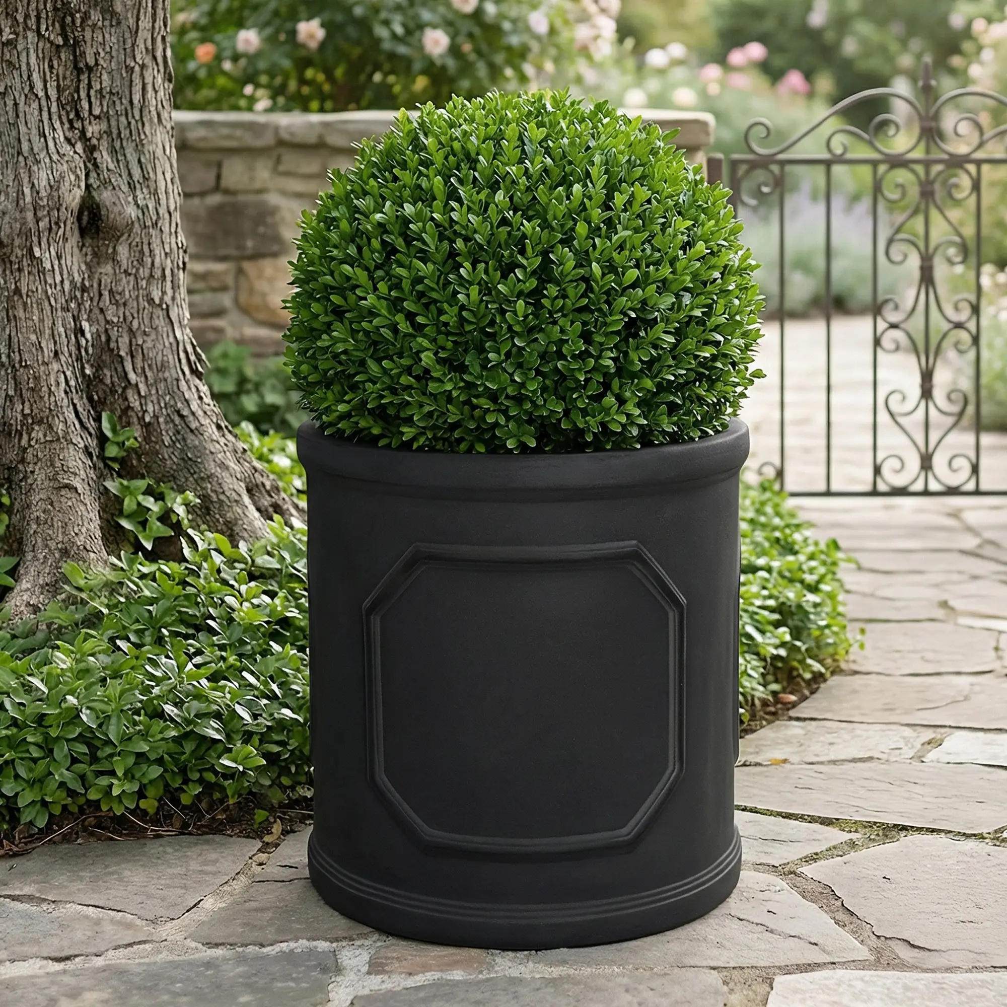 IDEALIST Chelsea Light Concrete Cylinder Garden Planter