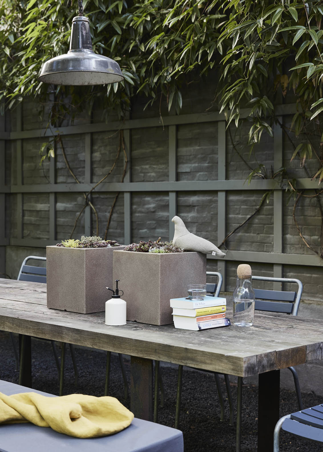 Square Resin Planter by Cadix Capi Tutch