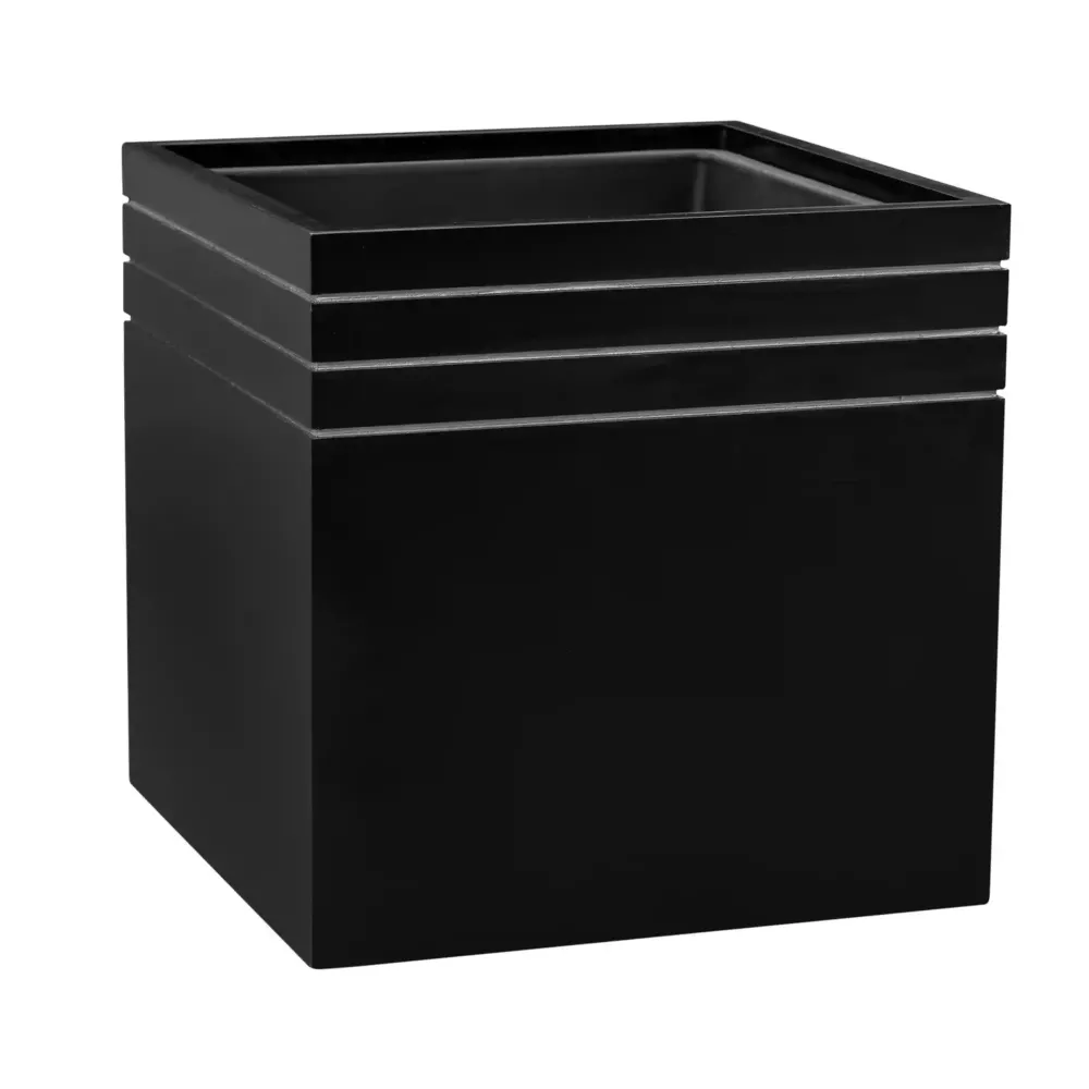 Line-Up Square Planter IN\OUT