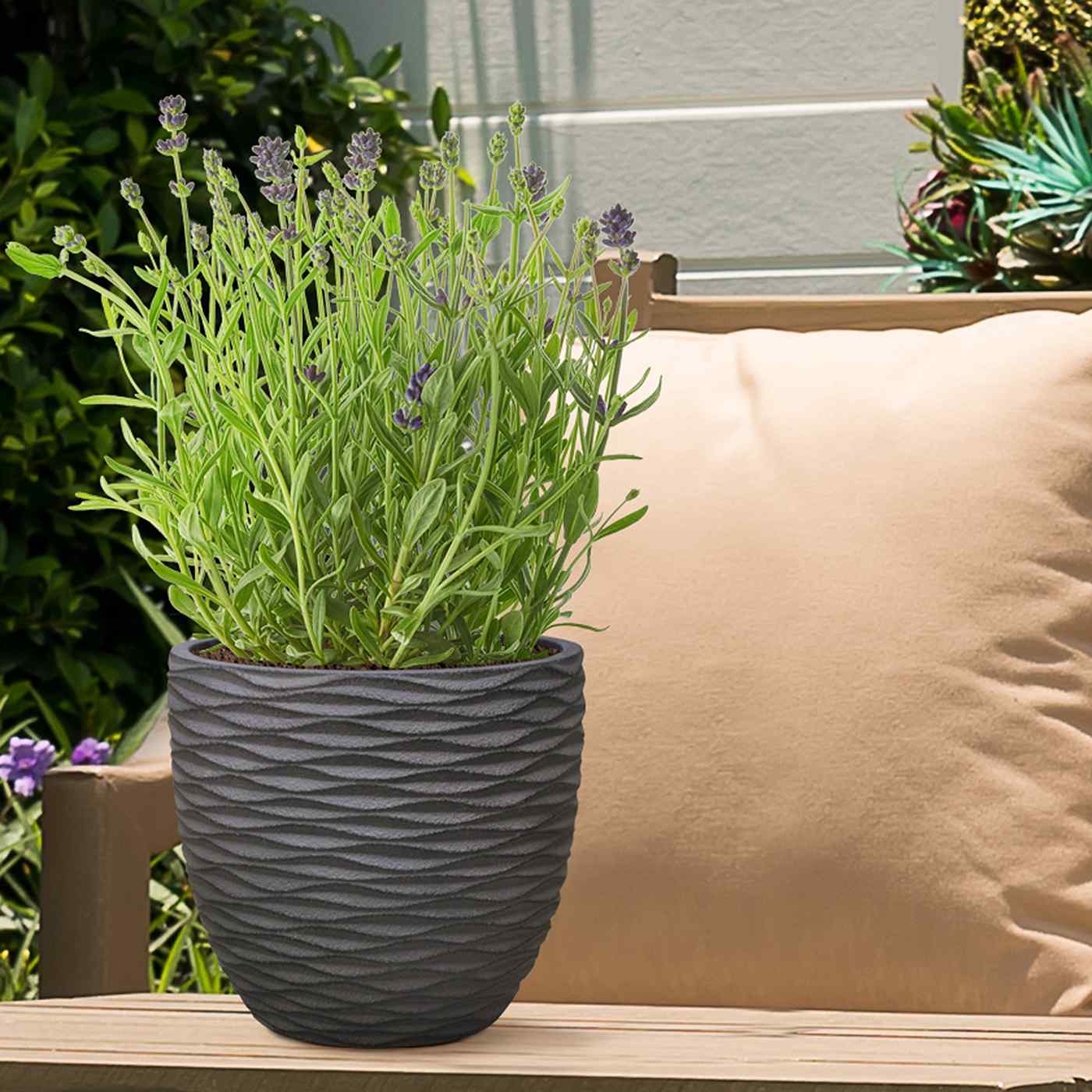 IDEALIST Lite Wave Style Outdoor Egg Planter