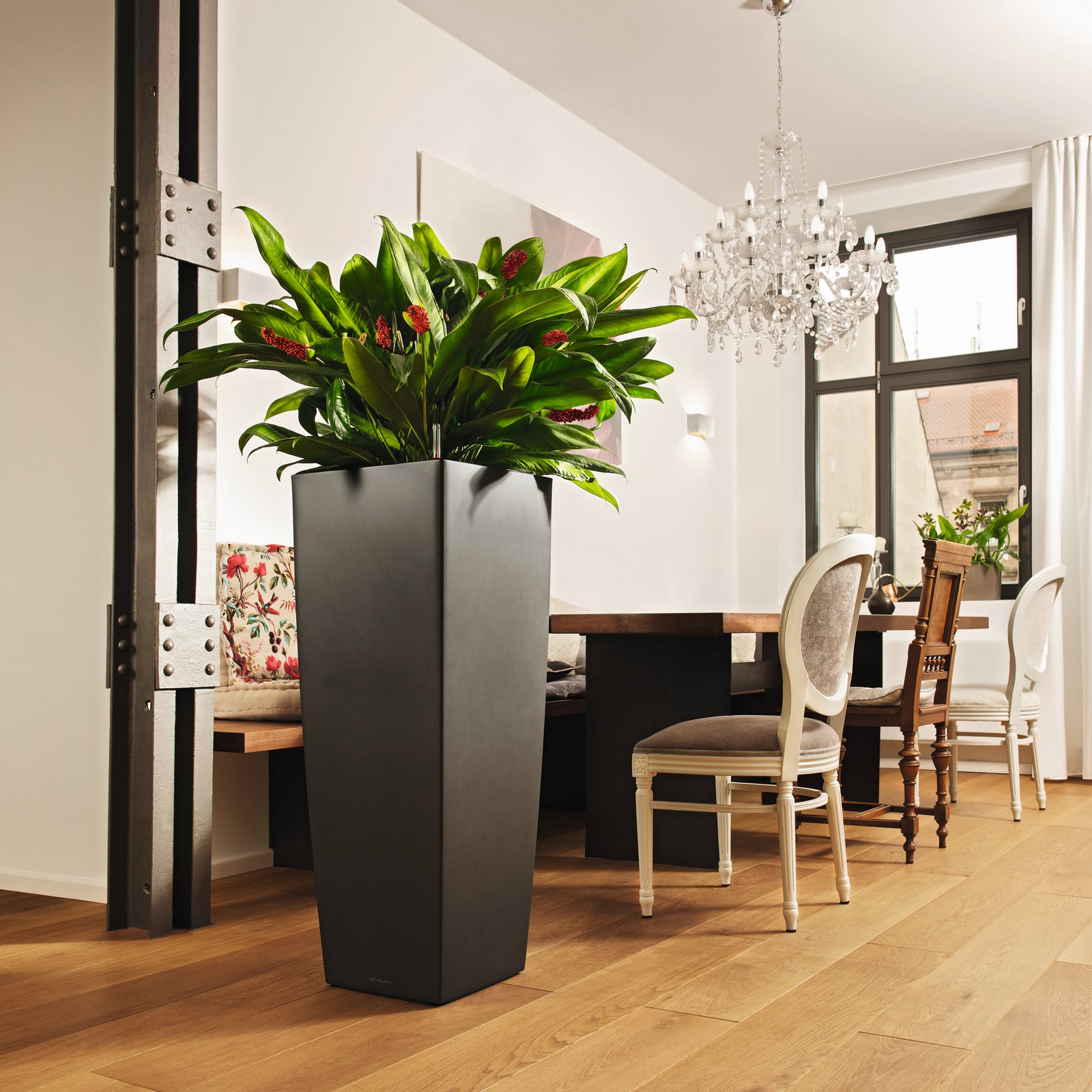 LECHUZA CUBICO ALTO Square Tall Poly Resin Self-watering Planter