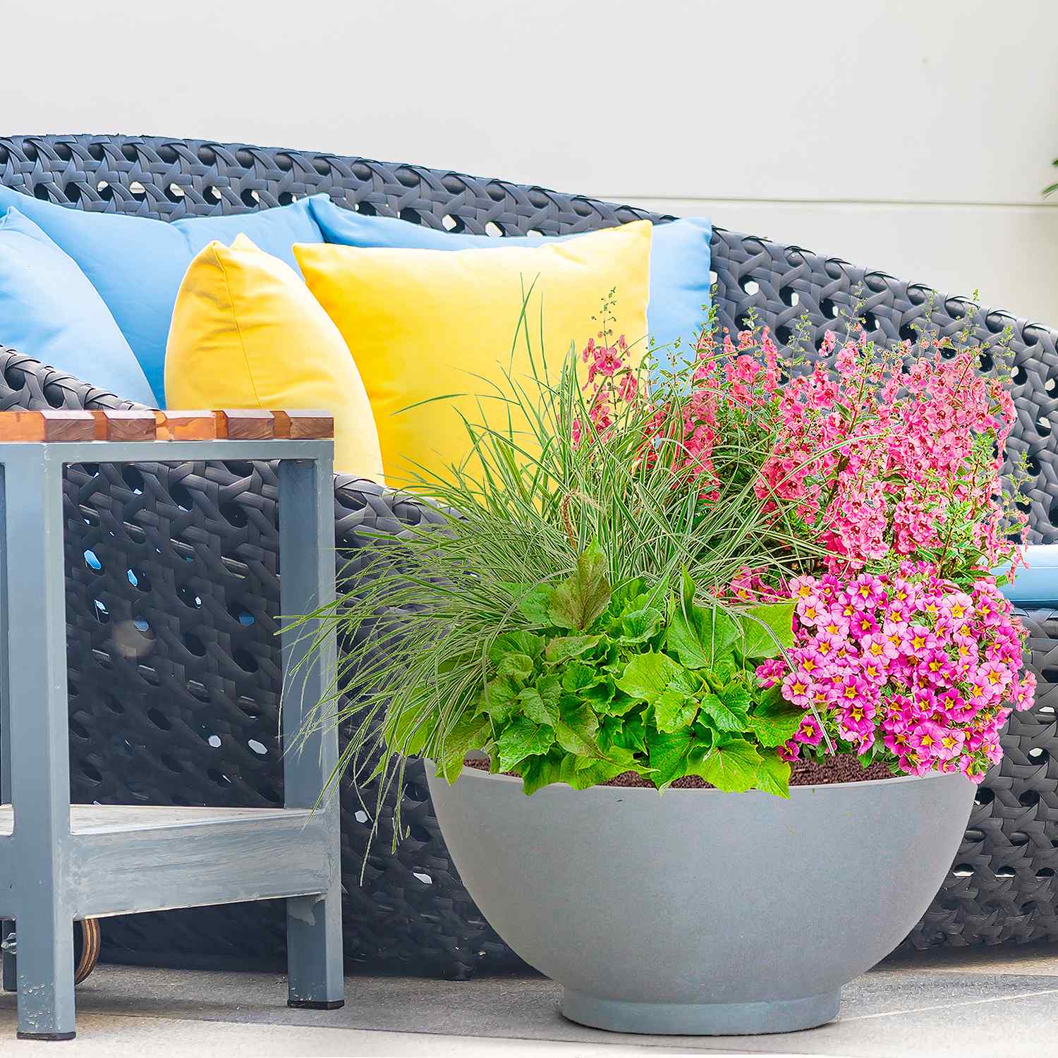 IDEALIST Lite Dish Style Smooth Bowl Outdoor Planter