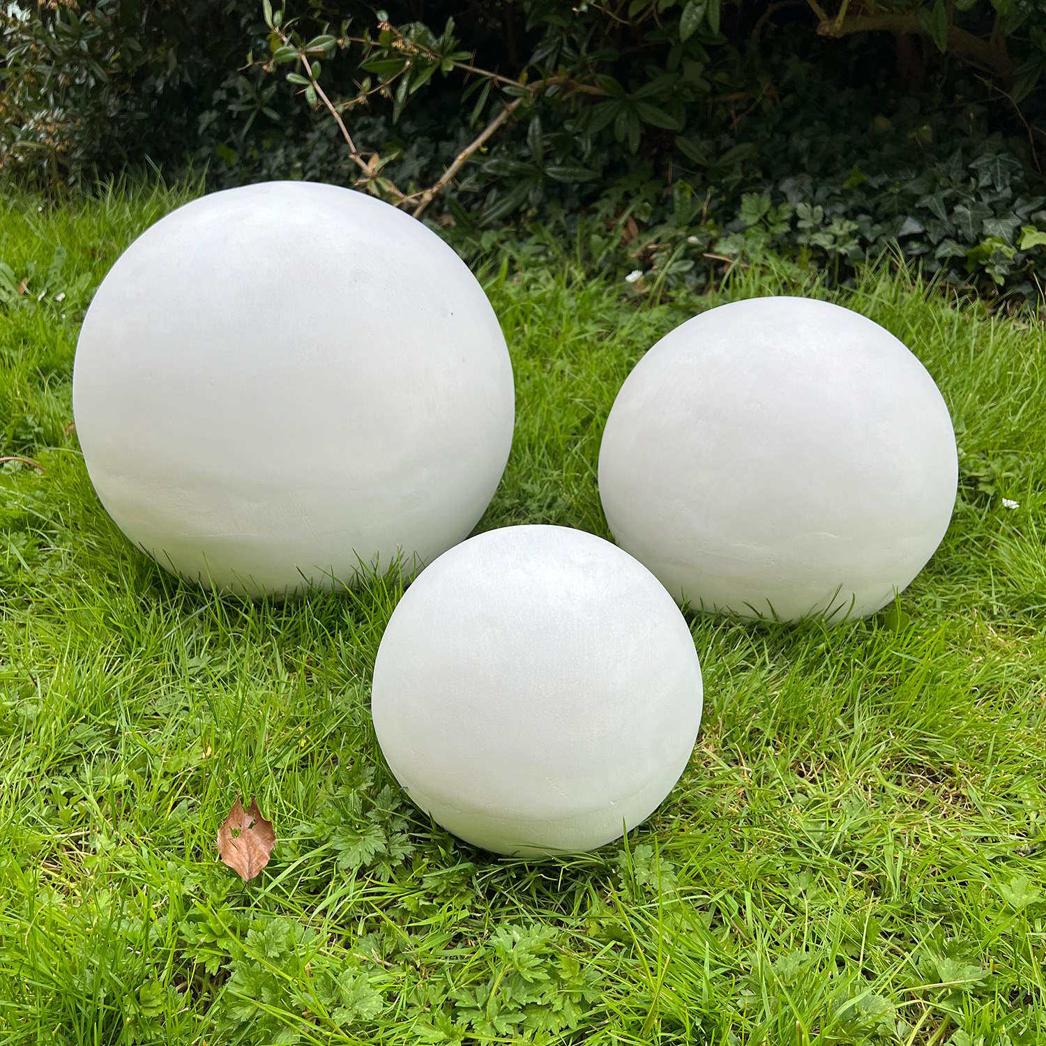 IDEALIST Lite Outdoor Garden Decorative Ball