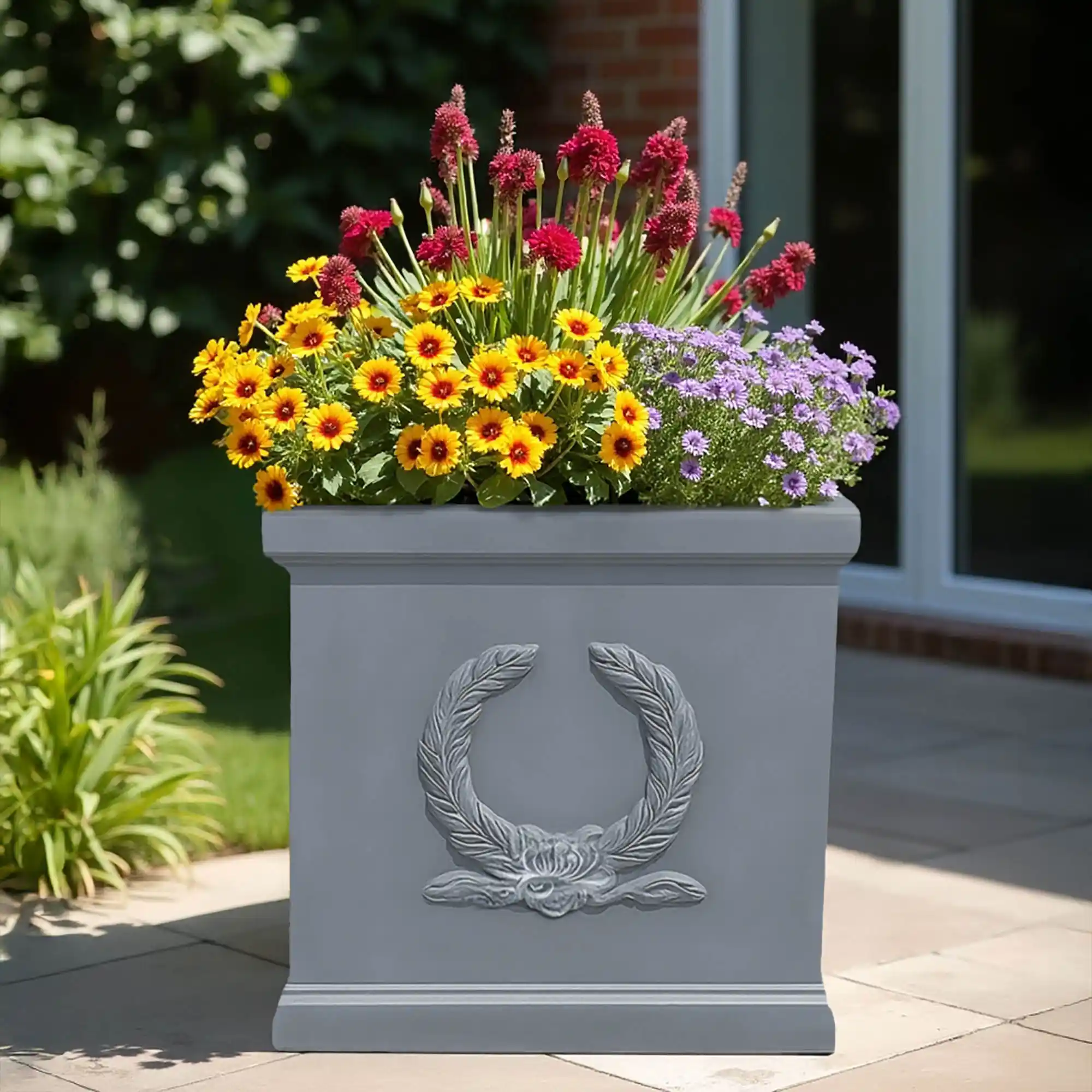 IDEALIST Kensington Light Stone Square Garden Planter