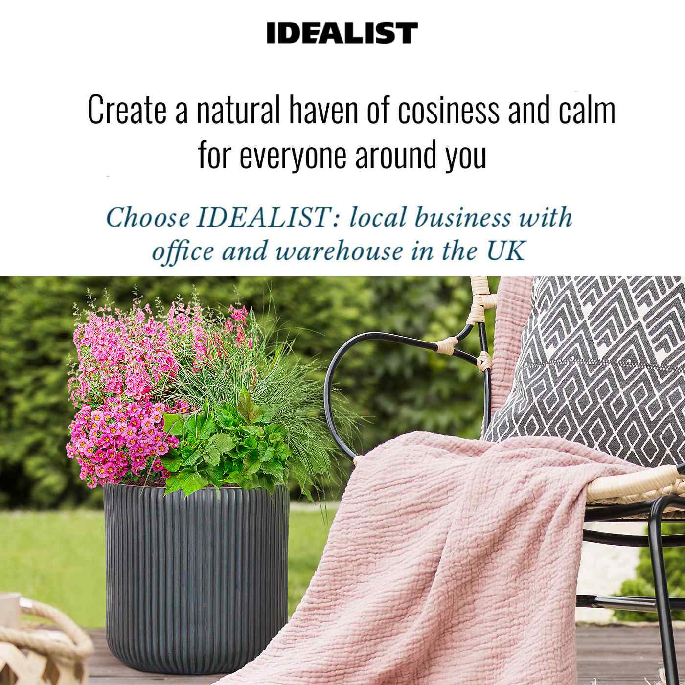 IDEALIST Lite Ribbed Round Outdoor Planter