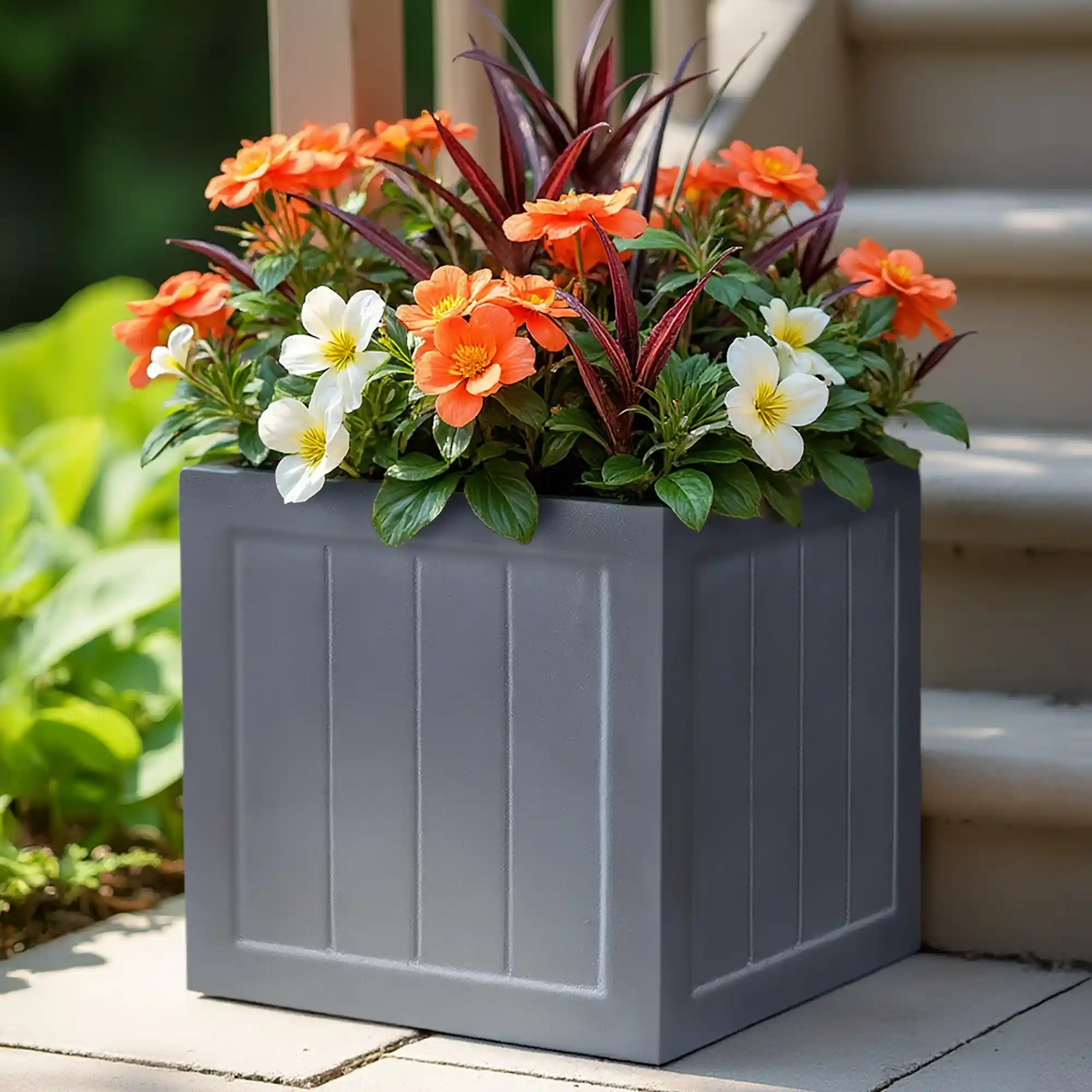 IDEALIST Regency Light Stone Square Garden Planter