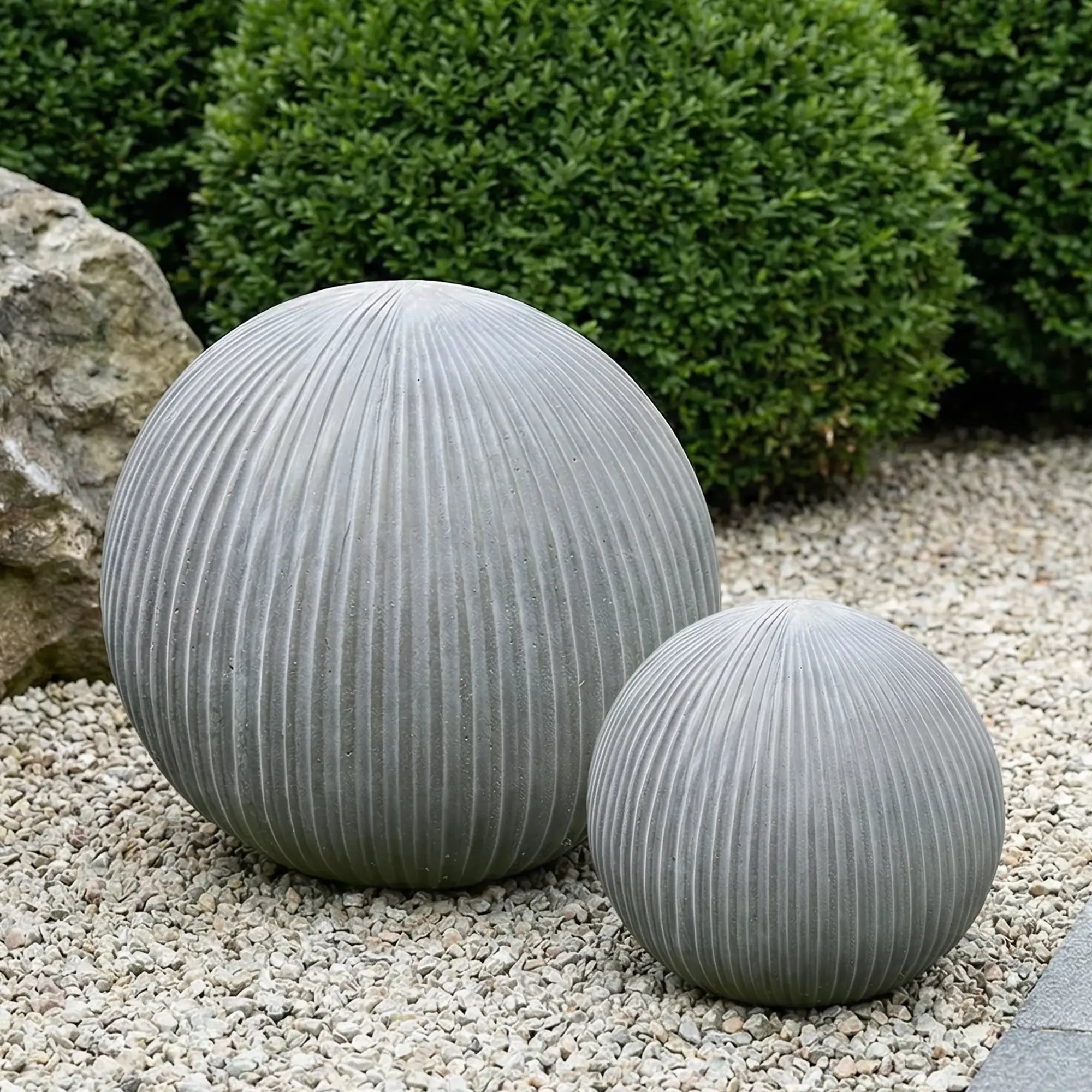 Set of IDEALIST Lite Vertical Ribbed Outdoor Garden Decorative Balls