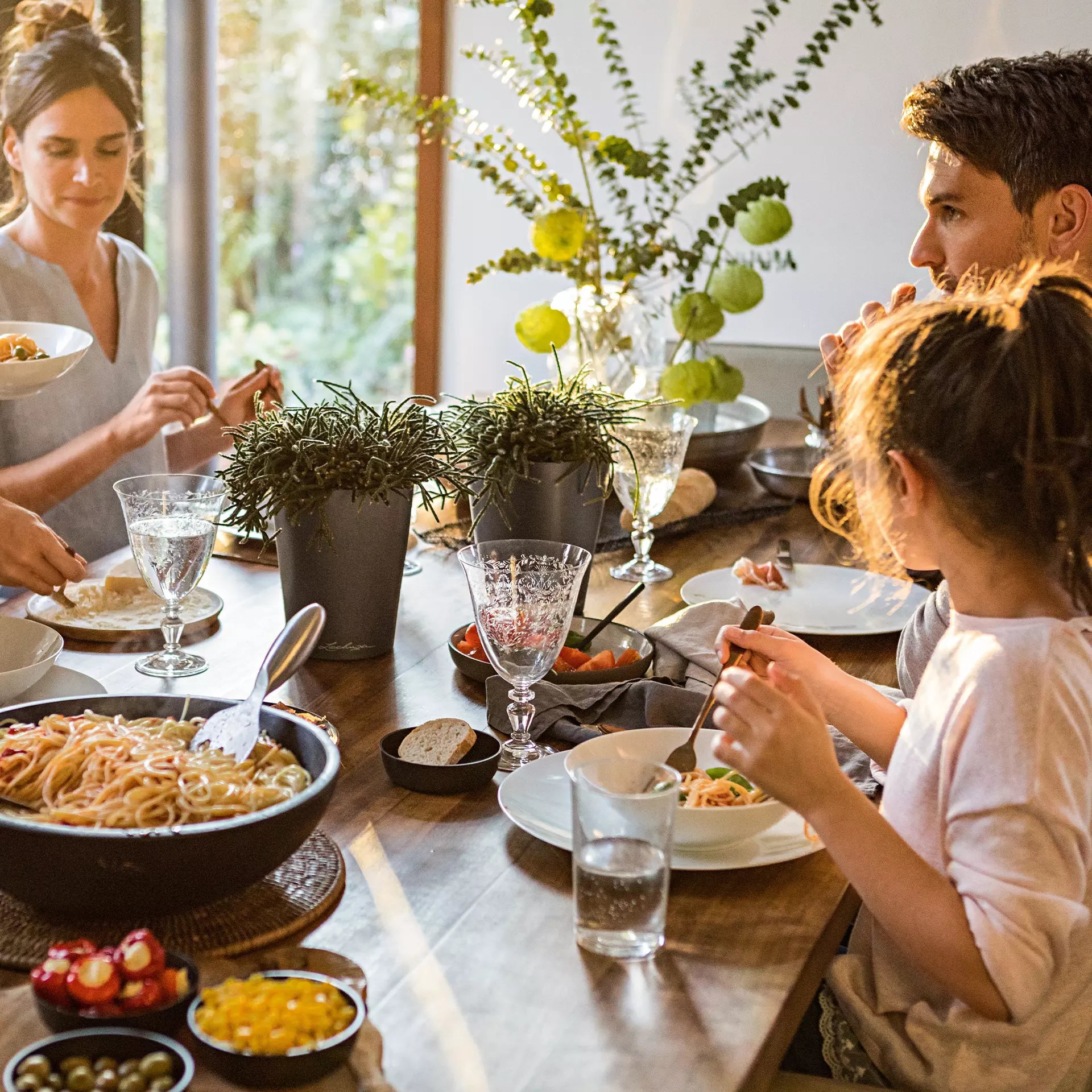 LECHUZA DELTINI|MINI-DELTINI Round Poly Resin Indoor Self-watering Planter LECHUZA DELTINI|MINI-DELTINI Round Poly Resin Indoor Self-watering Planter