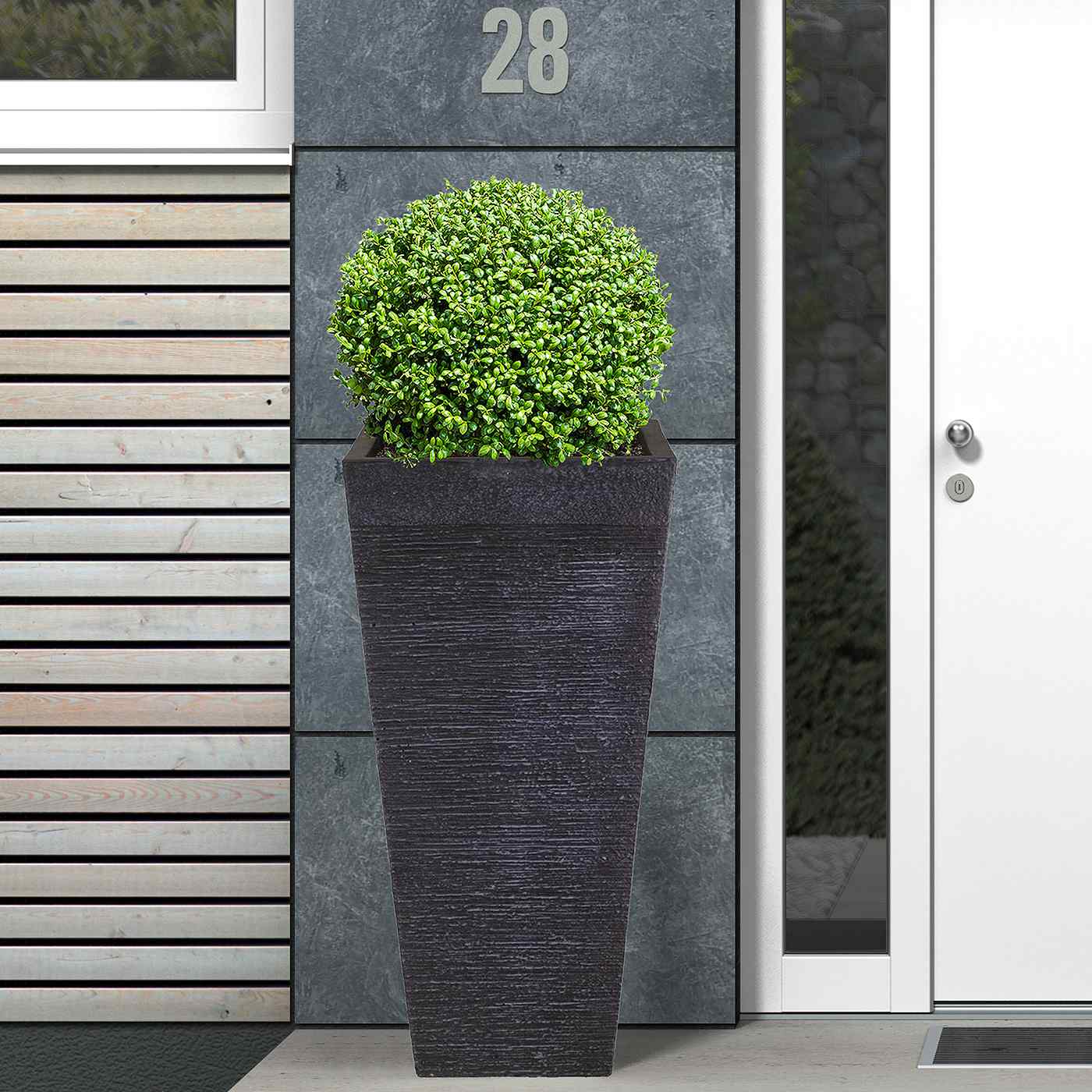 IDEALIST Lite Ribbed Light Concrete Tapered Planter