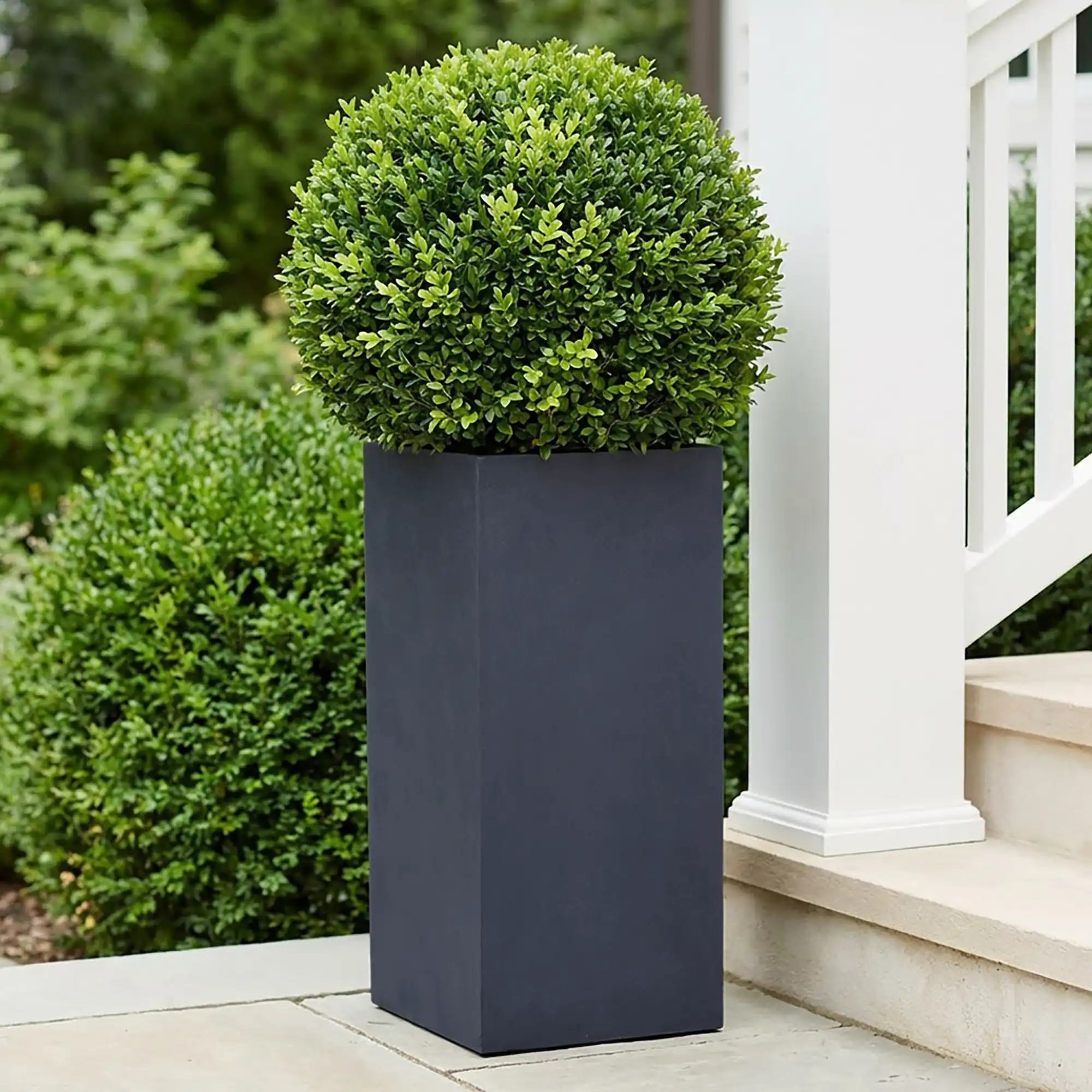 IDEALIST Lite Tall Square Contemporary Light Concrete Planter
