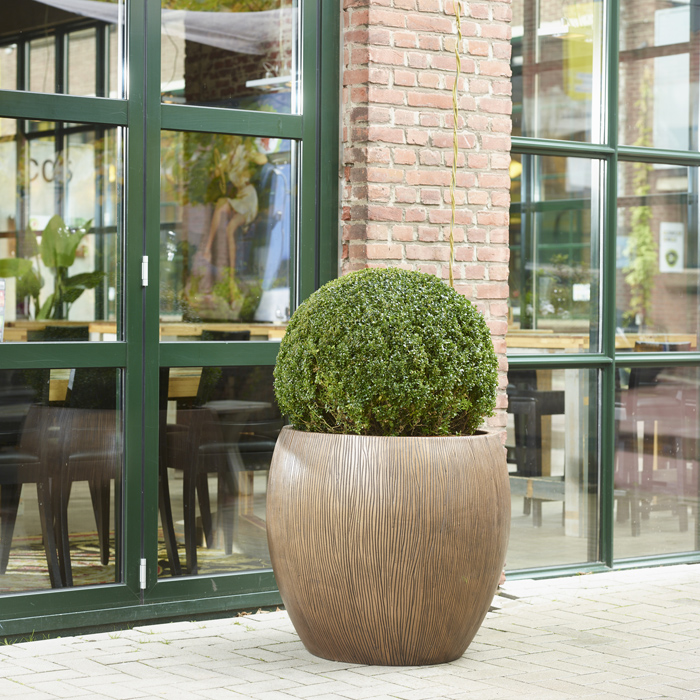Composits Twist Pot Round Planter IN\OUT