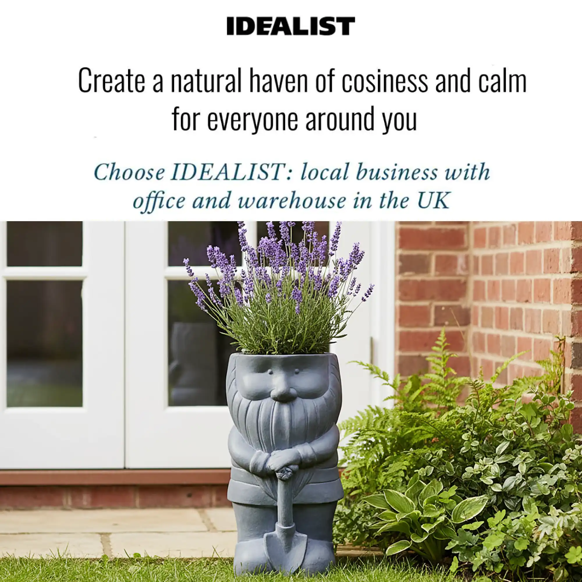 IDEALIST Lite Gnome with a Shovel Oval Plant Pot Outdoor