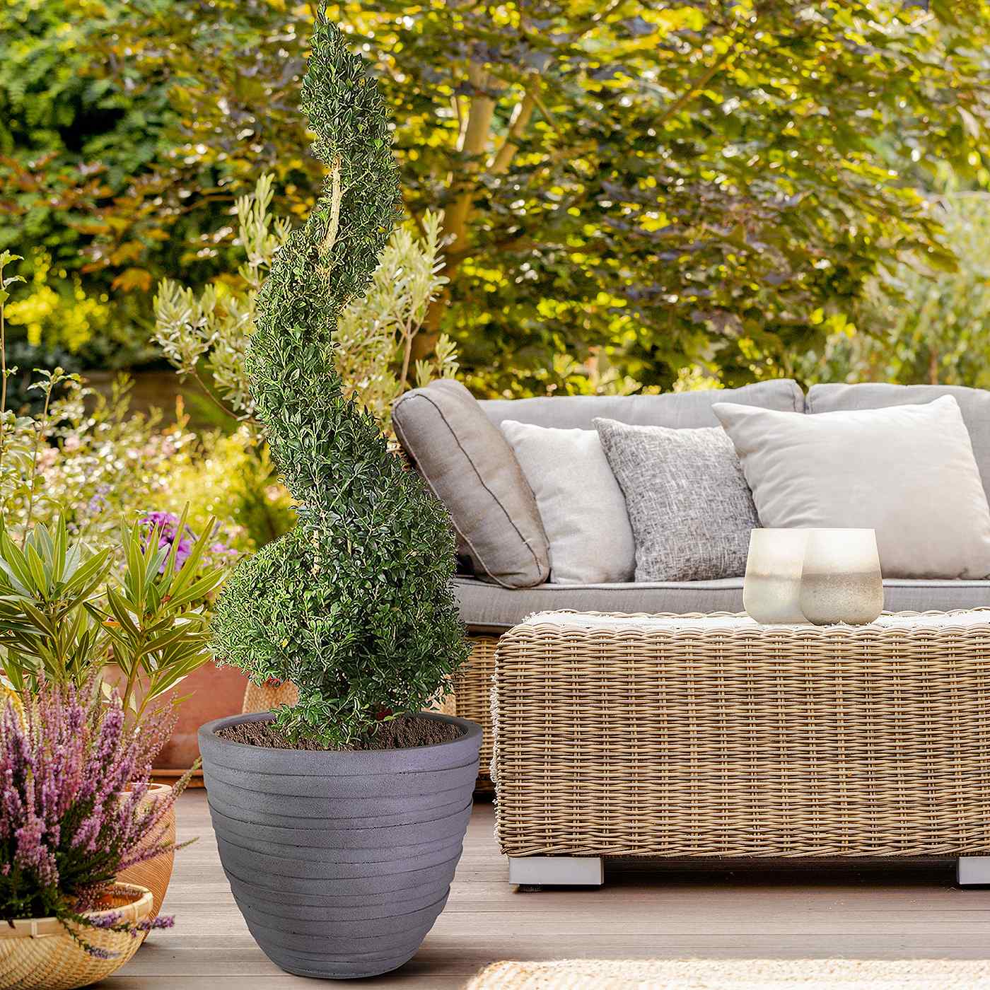 IDEALIST Lite Row Light Concrete Egg Planter