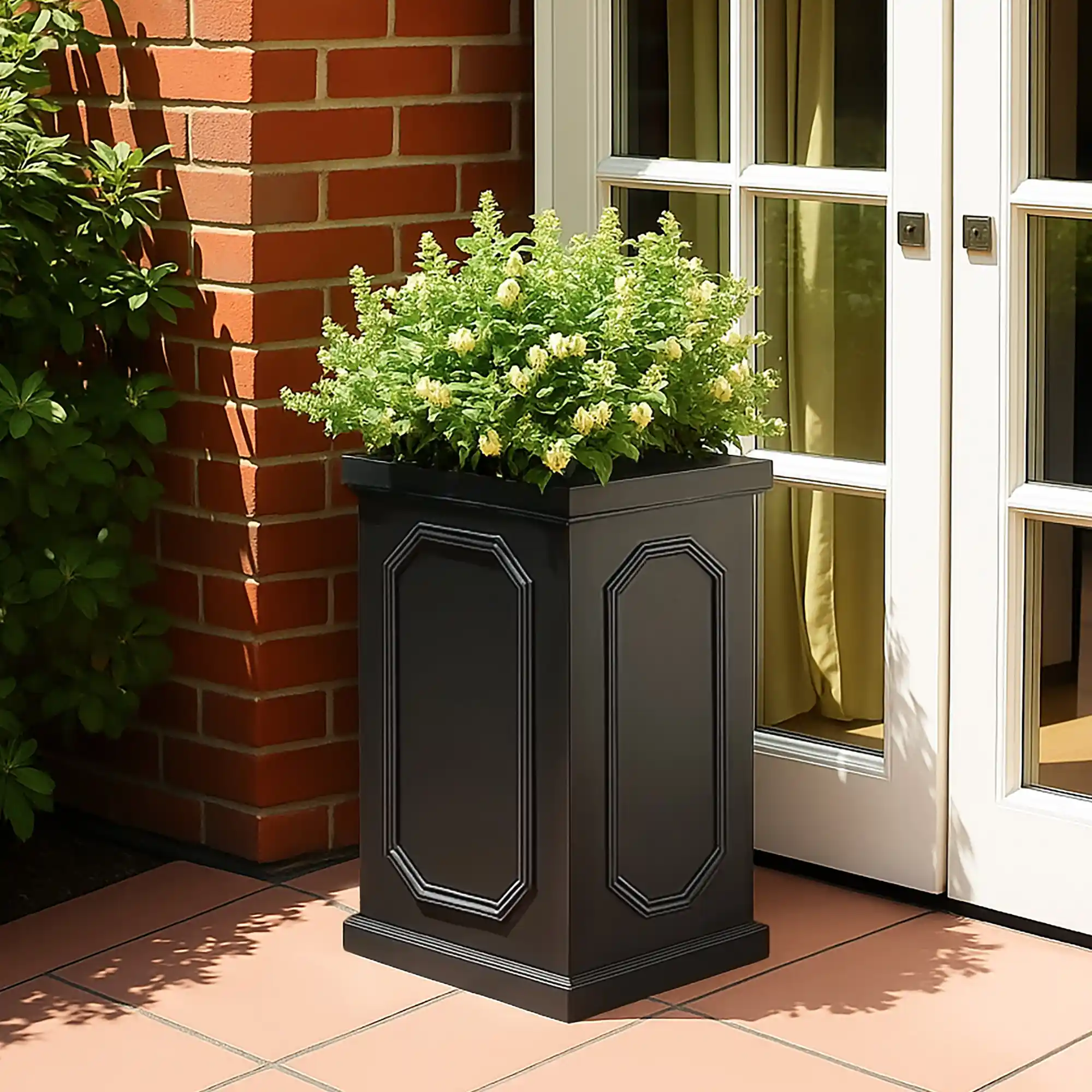 IDEALIST Lite Faux Lead Chelsea Light Concrete Tall Square Planter