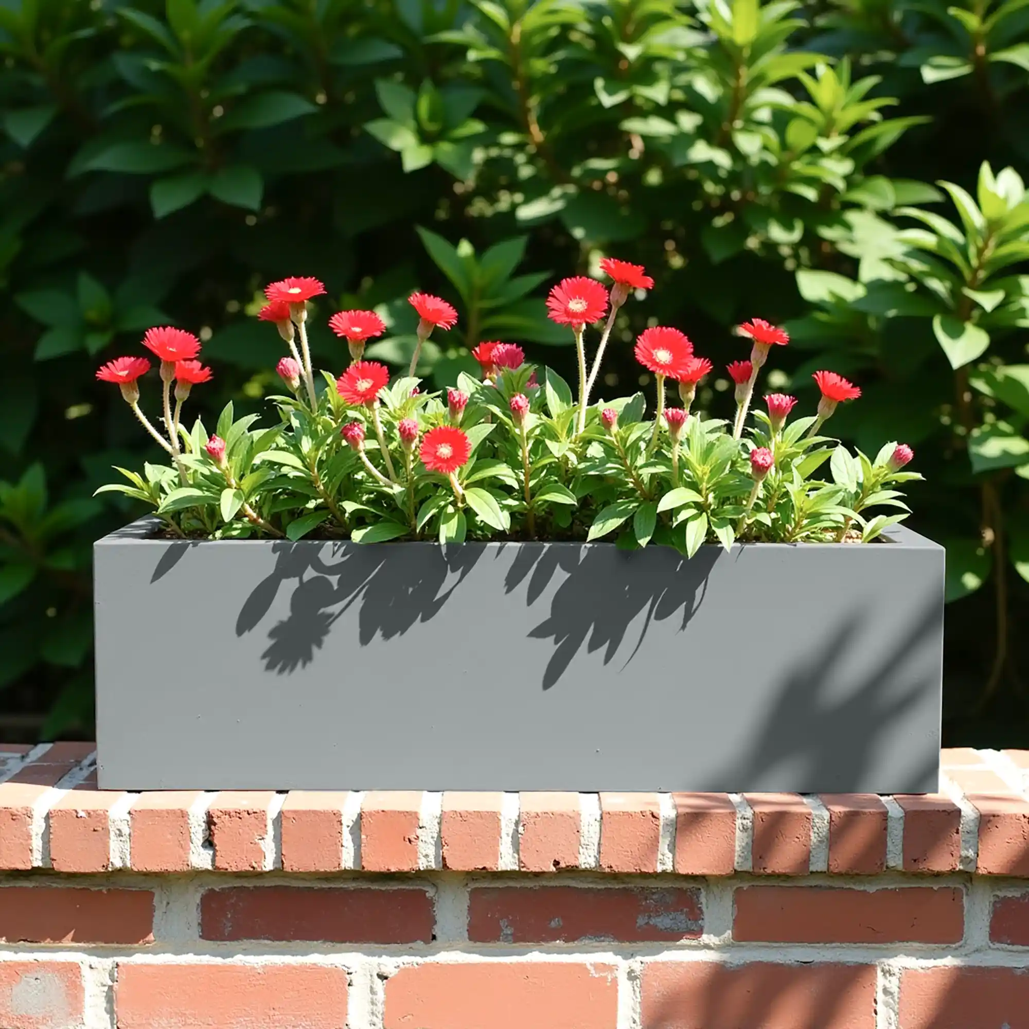 IDEALIST Lite Window Box Light Concrete Planter