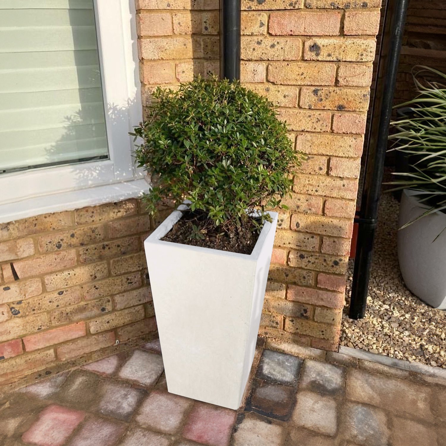 IDEALIST Lite Tall Tapered Contemporary Light Concrete Planter