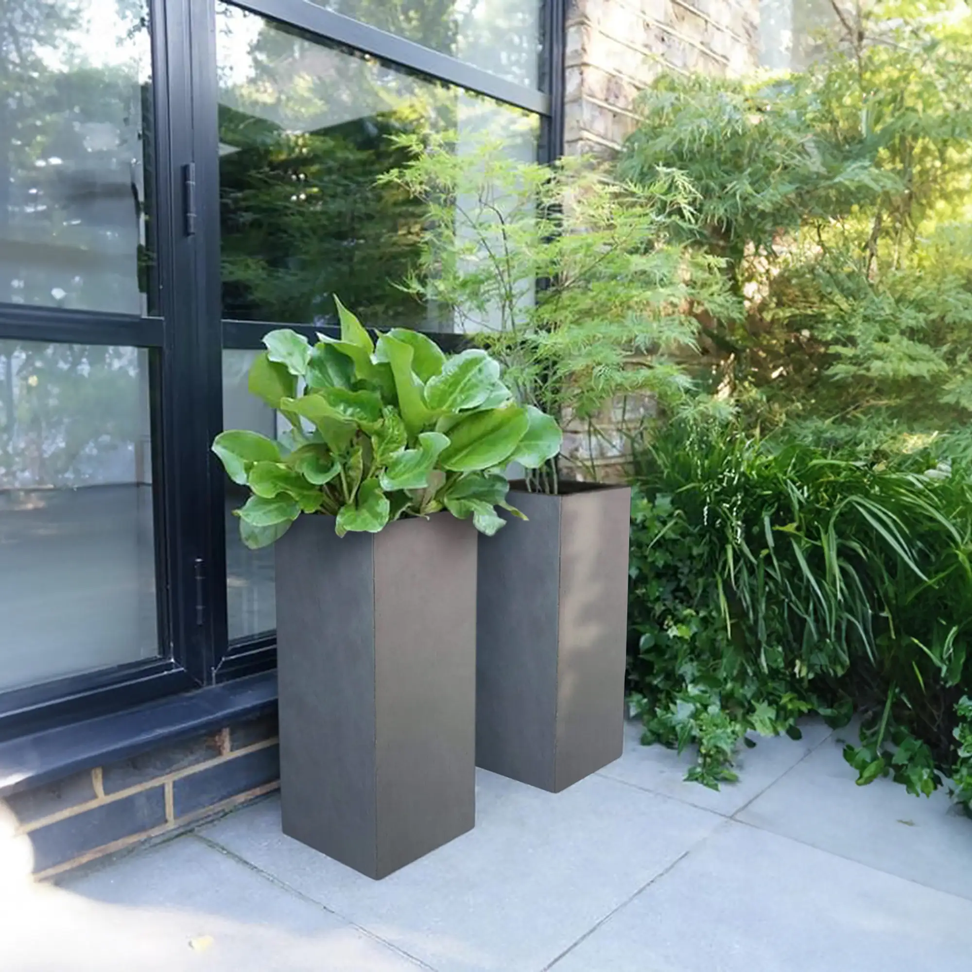IDEALIST Lite Tall Square Contemporary Light Concrete Planter