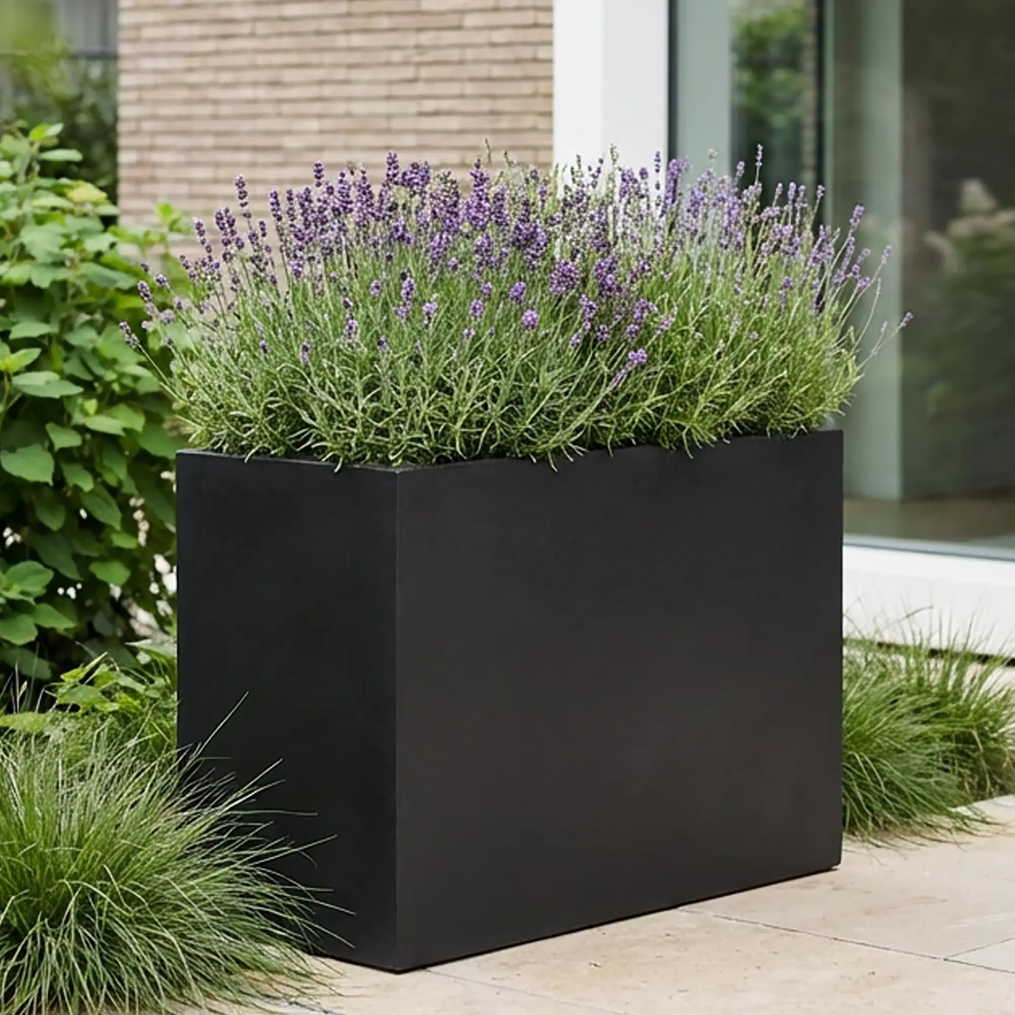 IDEALIST Lite Contemporary Light Concrete Trough Planter