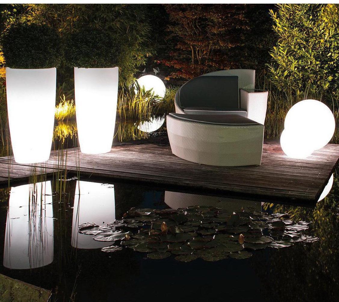 LUMENIO LED Sphere Lighted Object