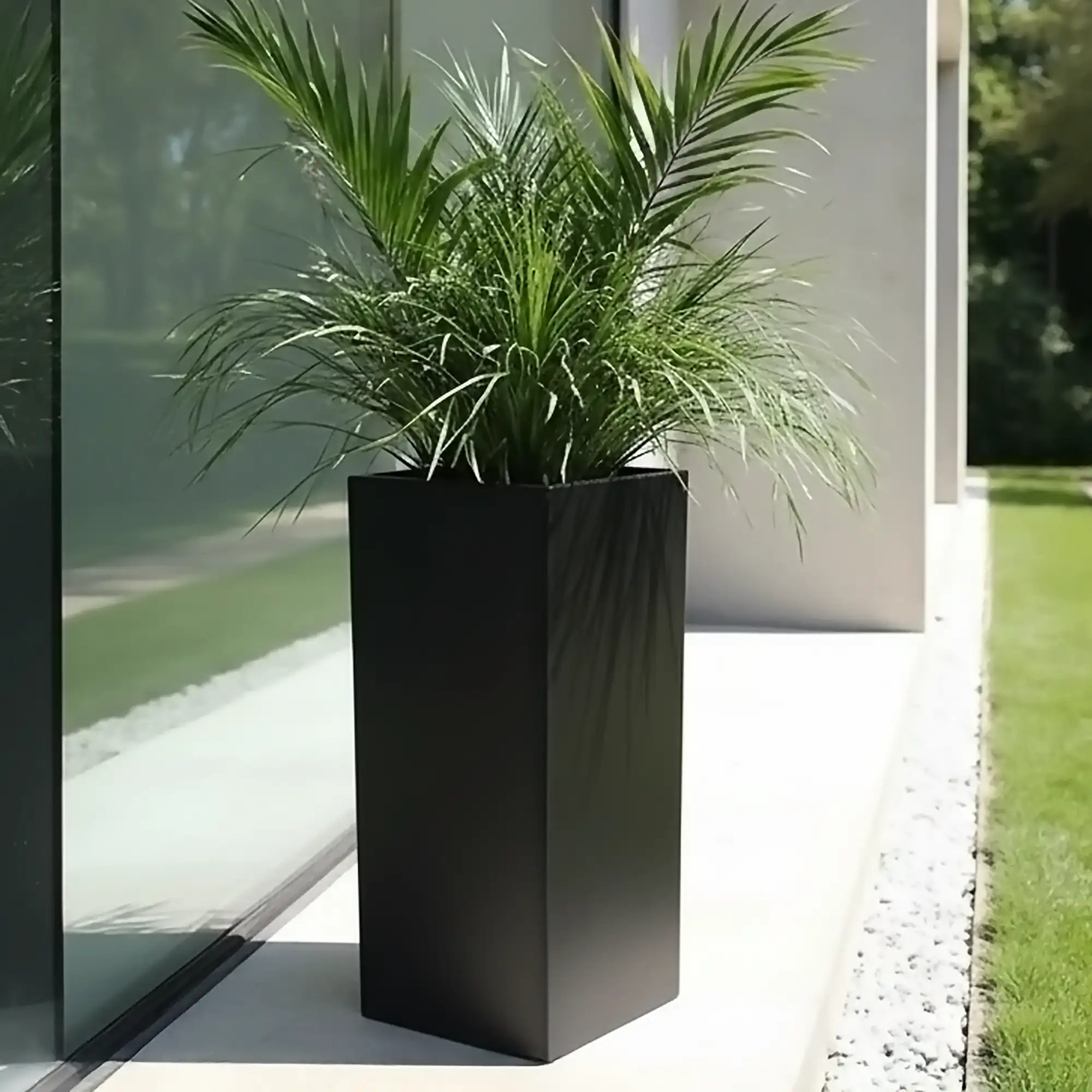 IDEALIST Lite Tall Square Contemporary Light Concrete Planter