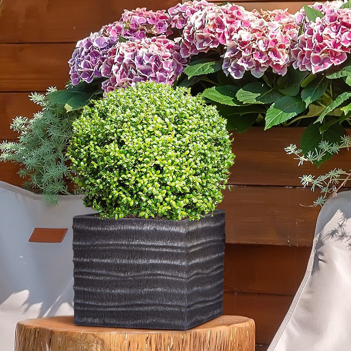 IDEALIST Lite Straw Ribbed Square Outdoor Planter