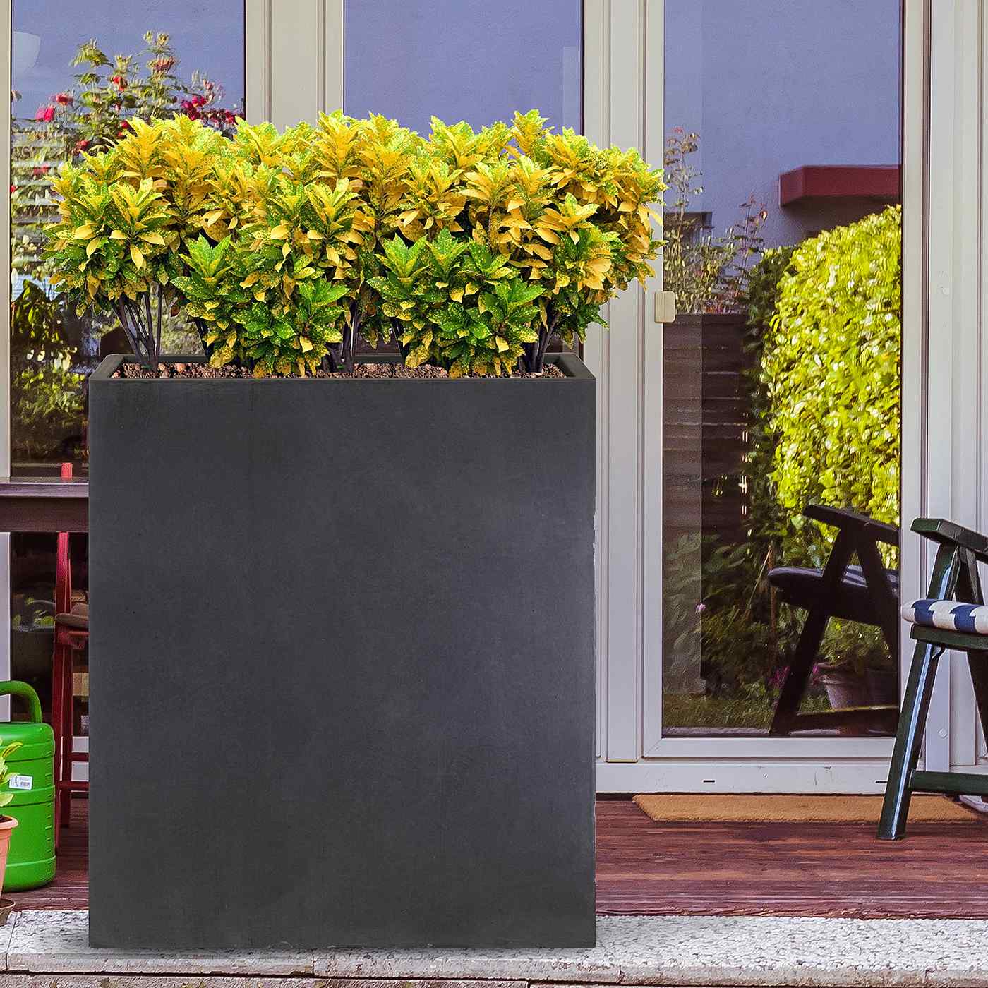 IDEALIST Lite Narrow Contemporary Light Concrete Trough Planter