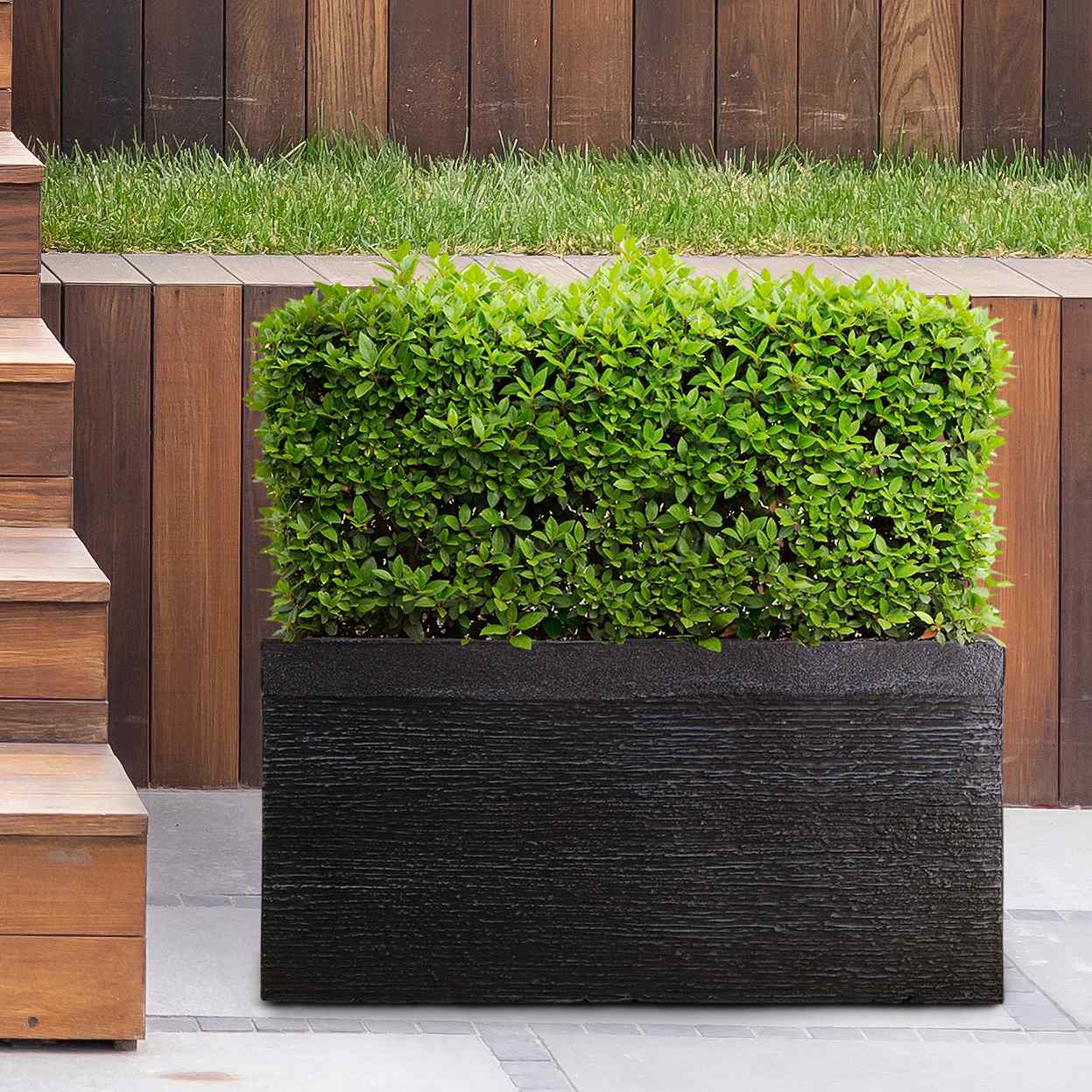 IDEALIST Lite Ribbed Light Concrete Trough Planter