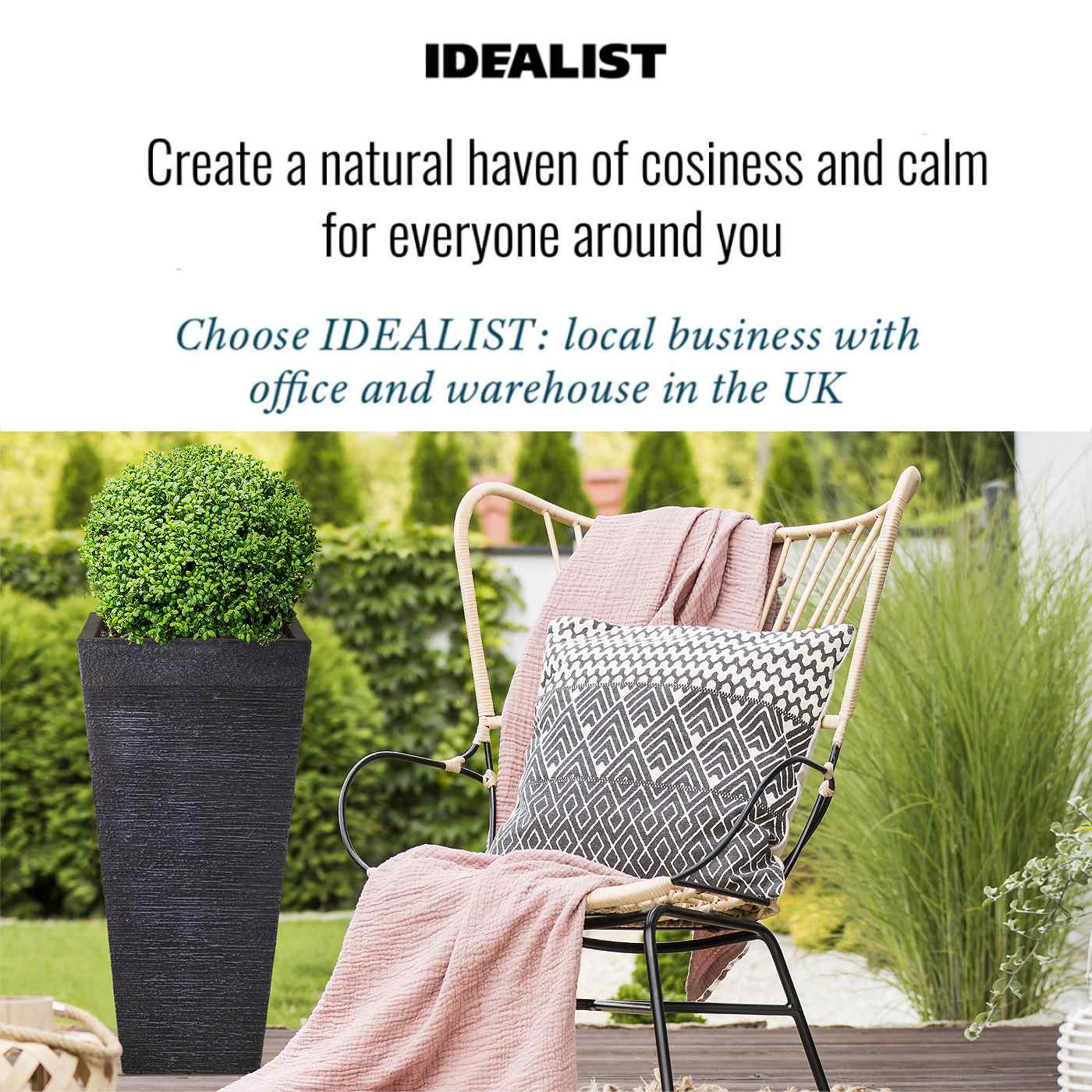 IDEALIST Lite Ribbed Light Concrete Tapered Planter