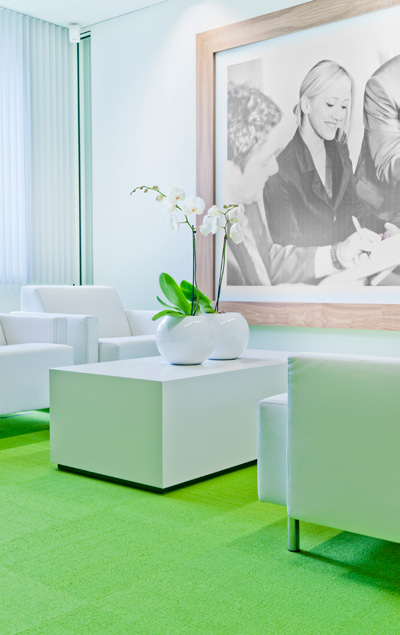 Round Fiberstone Planter by Idealist Premium BETH Glossy