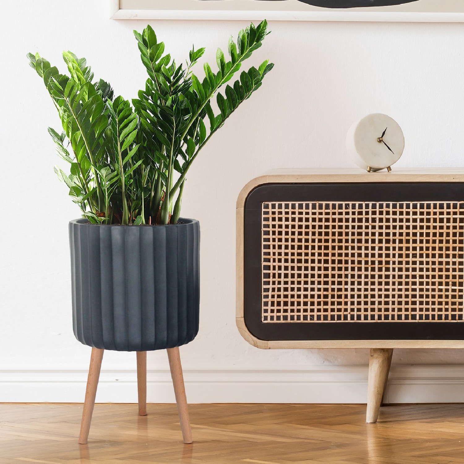 IDEALIST Lite Modern Ribbed Cylinder Planter on Legs, Round Pot Plant Stand Indoor