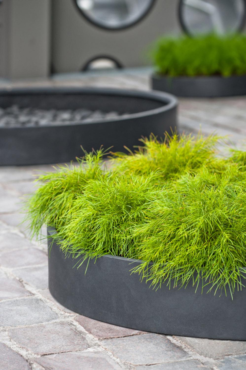 Fibrestone Max Low Round Planter by Idealist Premium