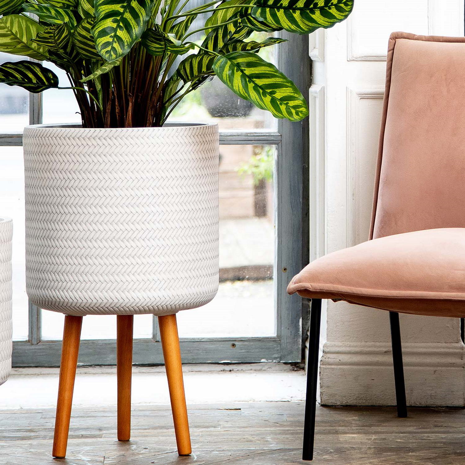IDEALIST Lite Plaited Style Cylinder Planter on Legs, Round Pot Plant Stand Indoor