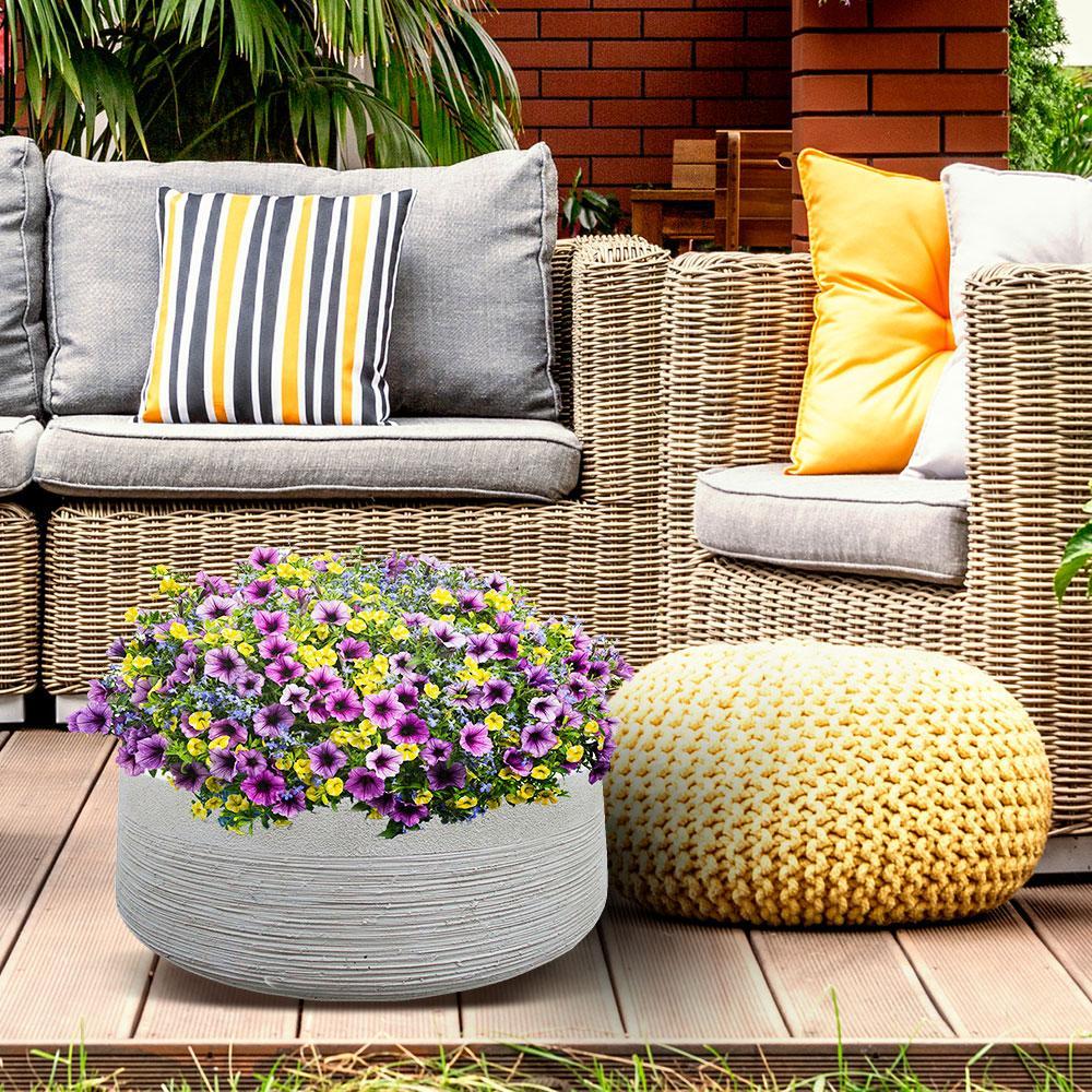 IDEALIST Lite Ribbed Light Concrete Bowl Planter