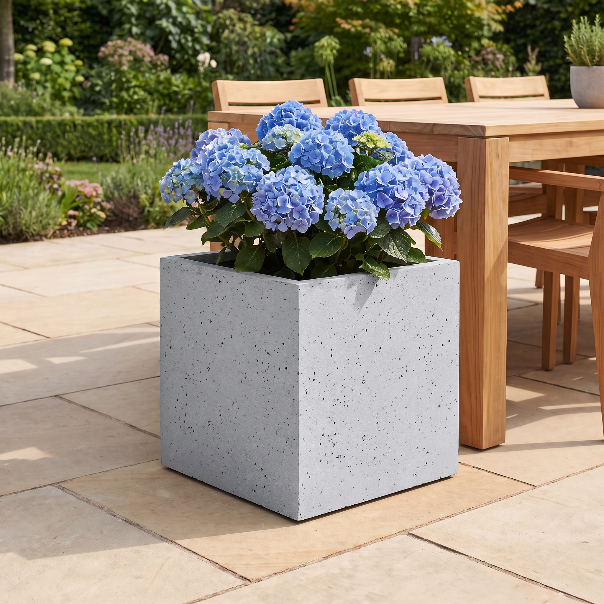 IDEALIST Lite Square Box Contemporary Marble Light Concrete Planter