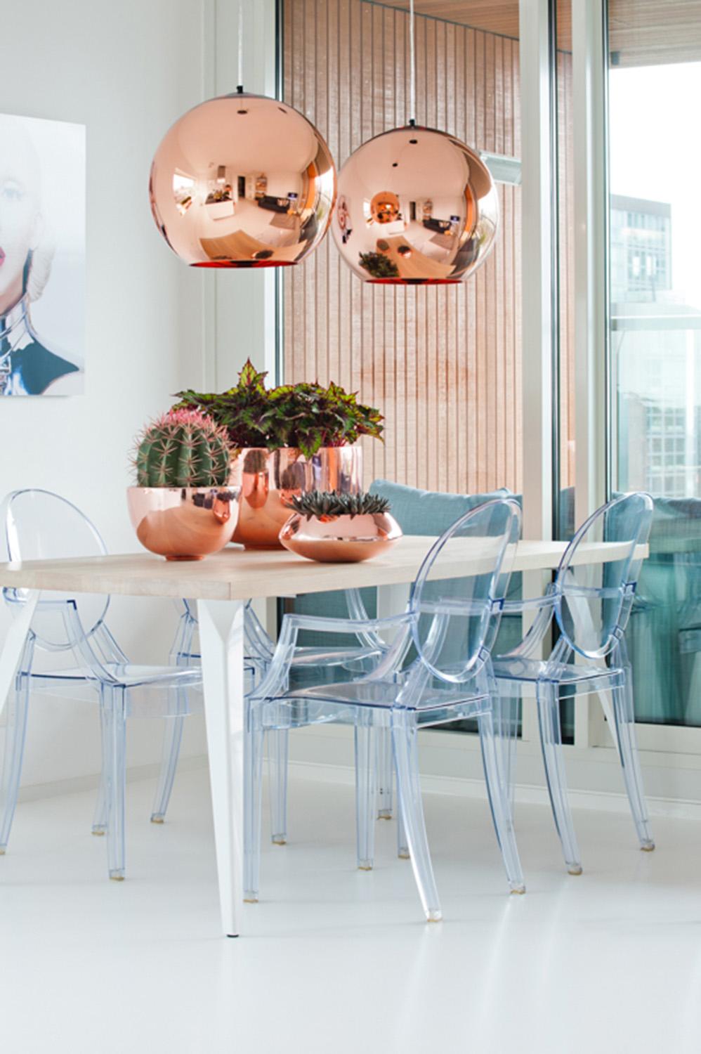 Fiberstone Glossy Peter Light Planter by Idealist Premium