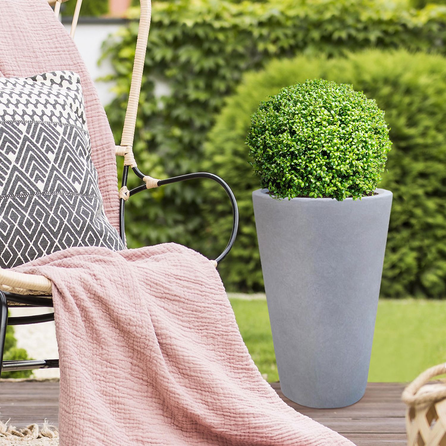 IDEALIST Lite Contemporary Round Light Concrete Planter